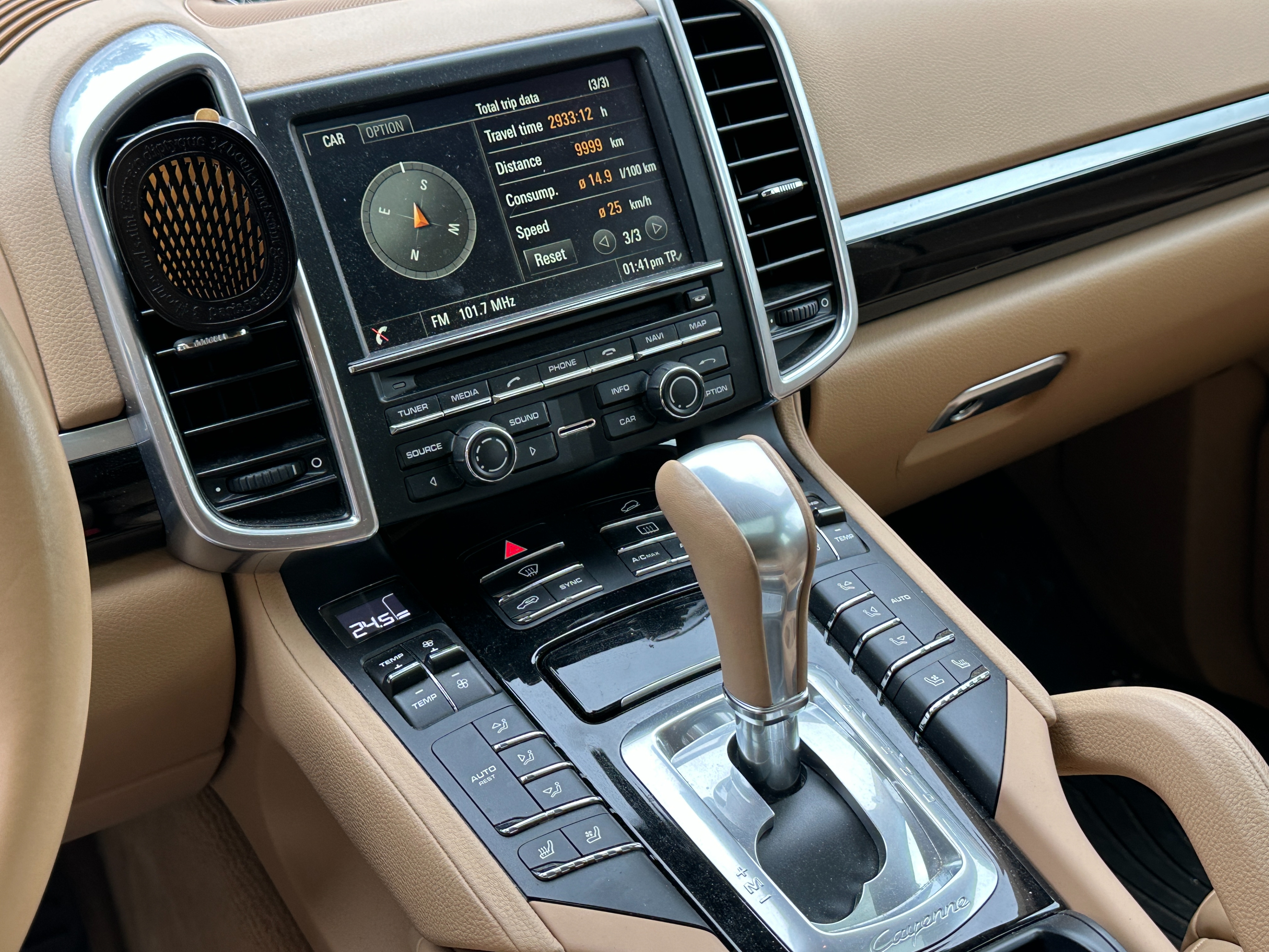 2016 Porsche Cayenne - Image 8