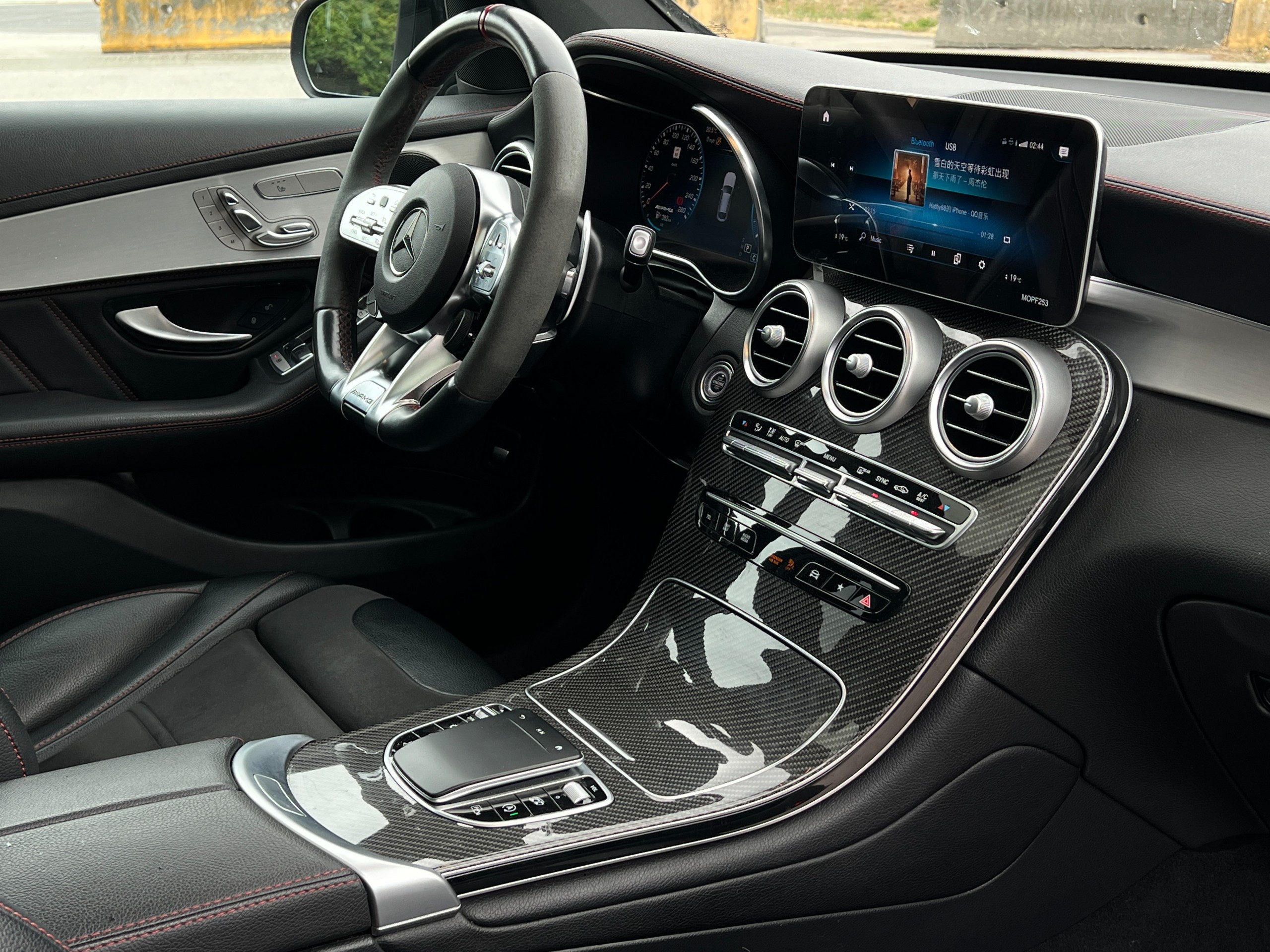 2022 Mercedes-Benz glc43 | BC Local - Image 7