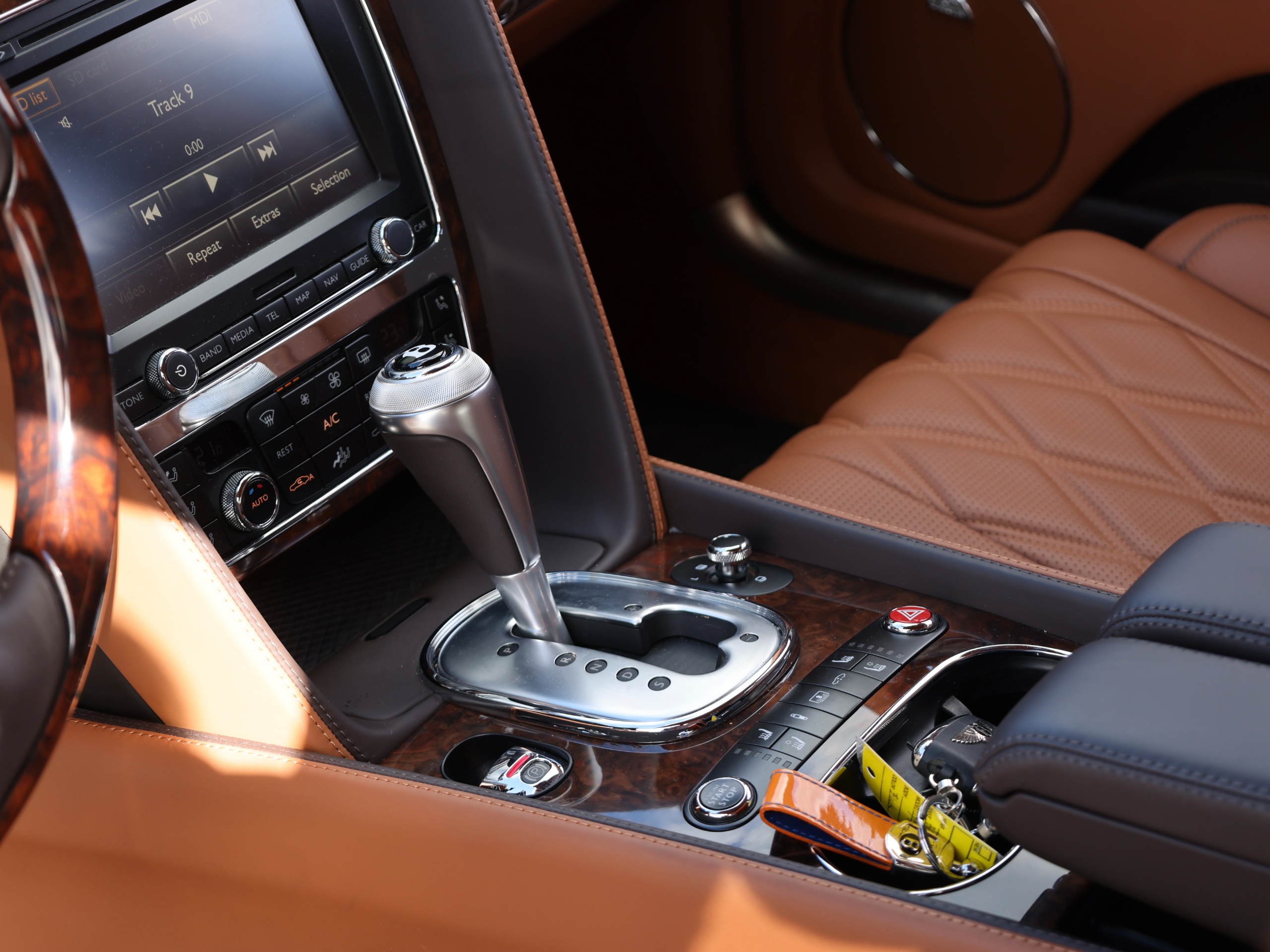 2015 Bentley Flying - Image 15