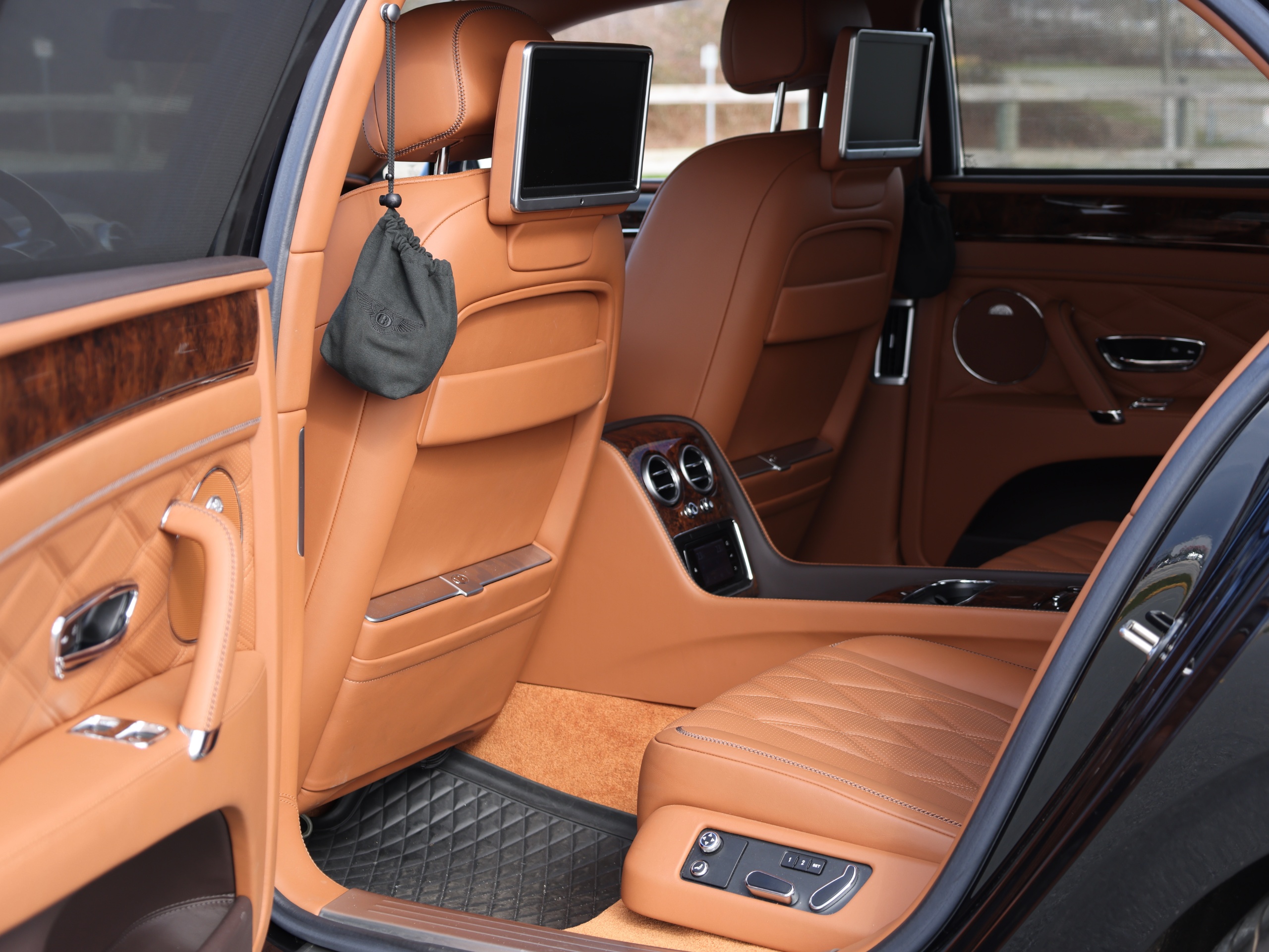 2015 Bentley Flying - Image 18