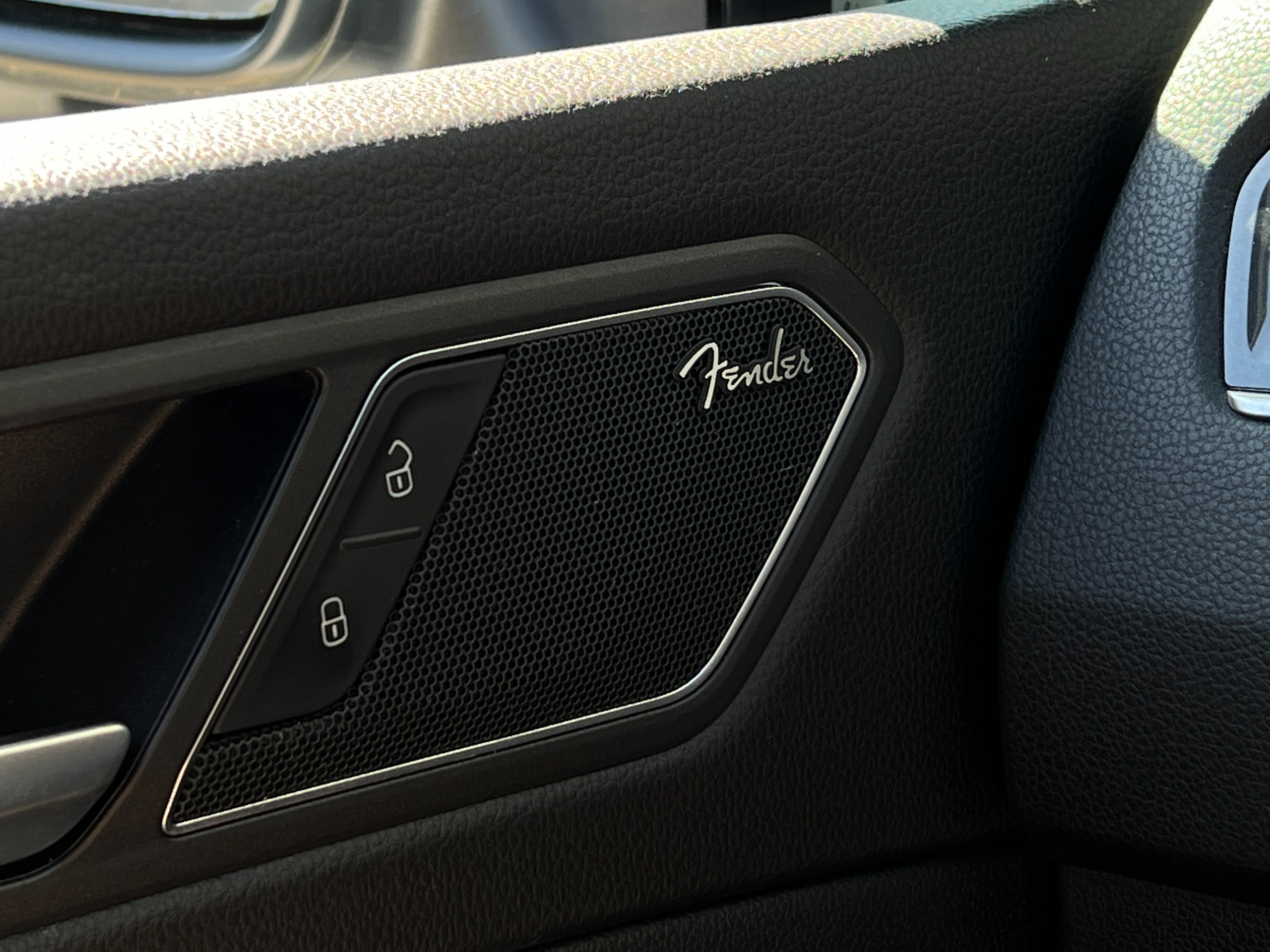 2020 Volkswagen Tiguan 4 motion - Image 13