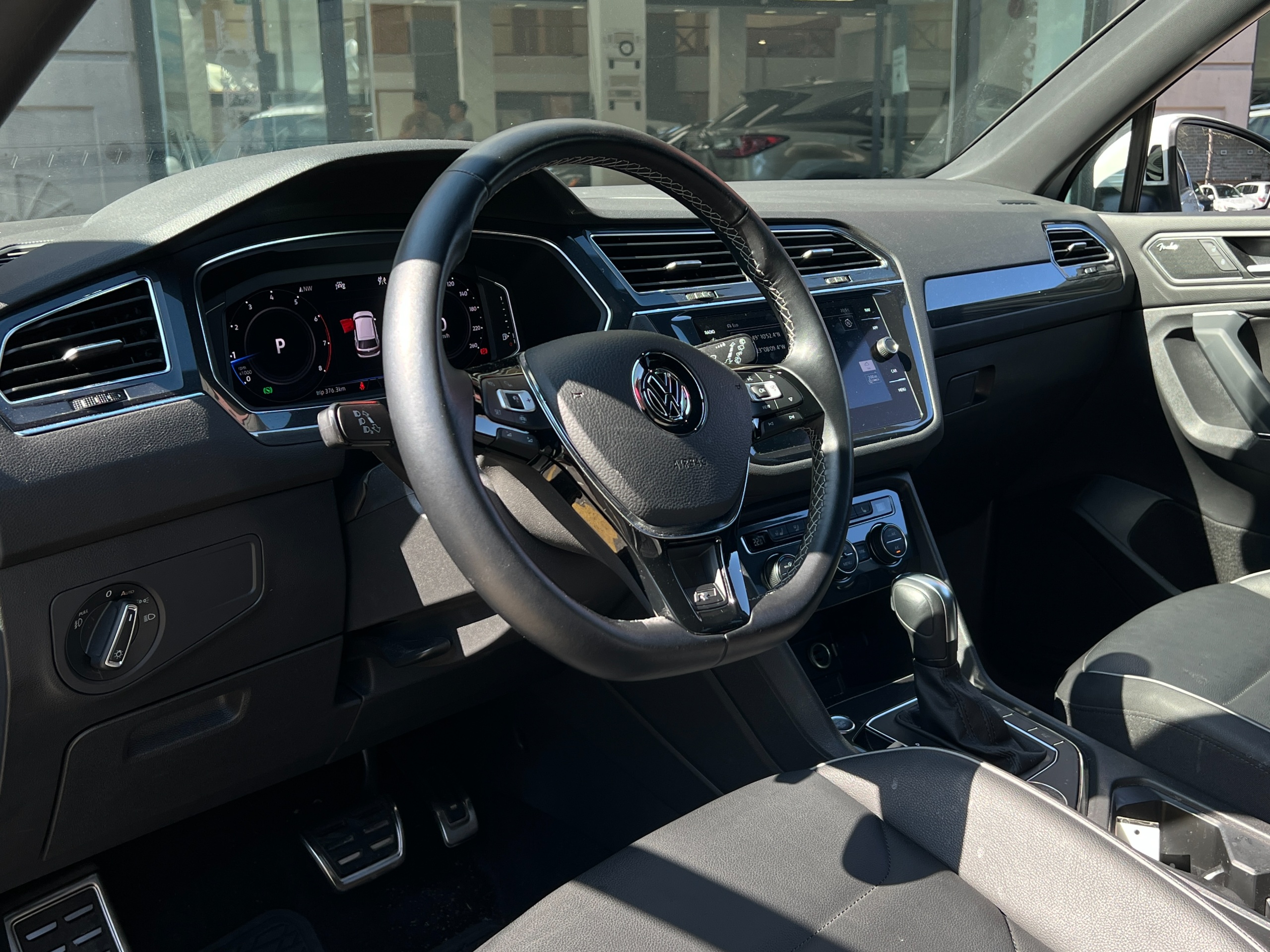 2020 Volkswagen Tiguan 4 motion - Image 8