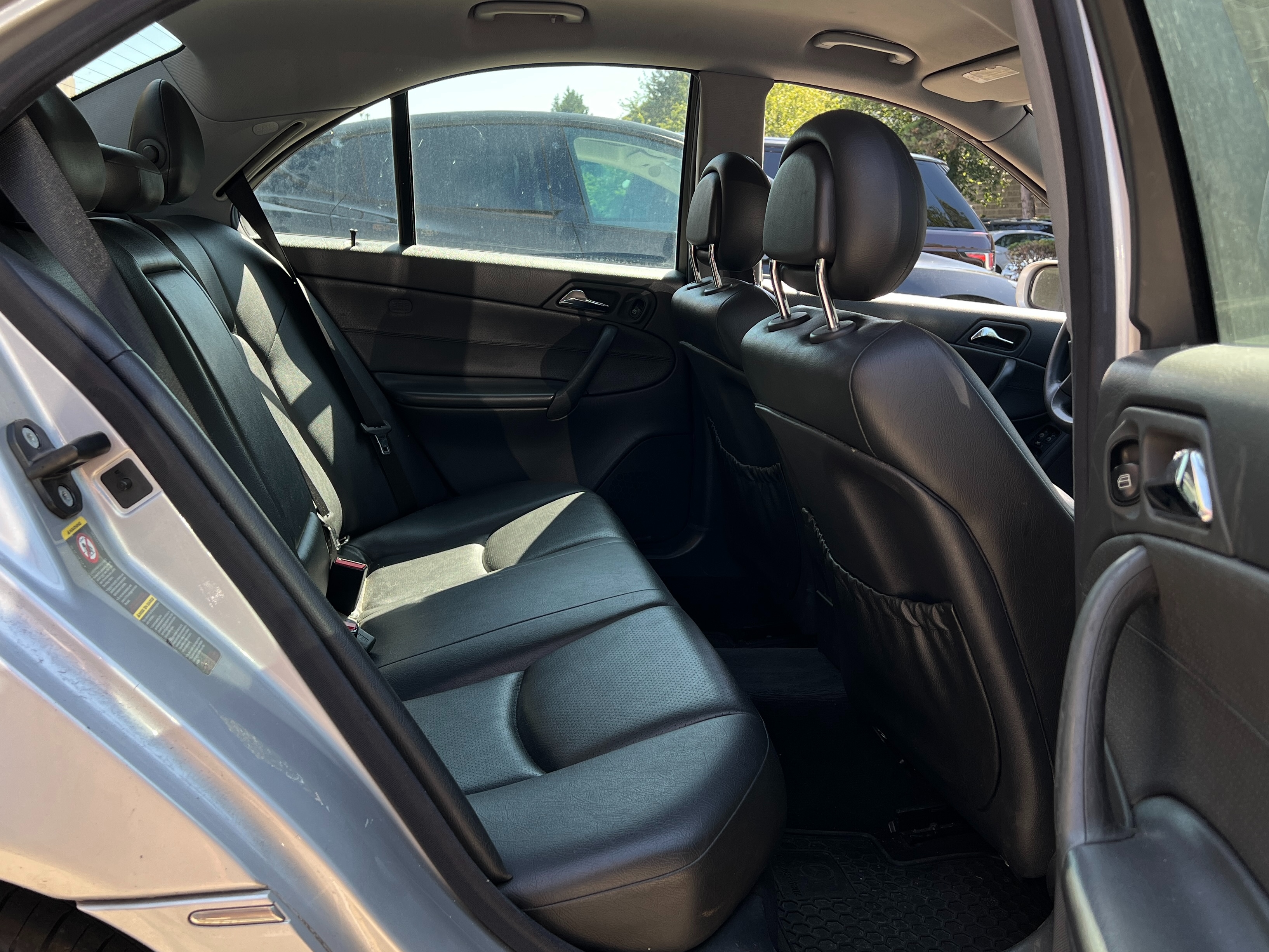 2004 Mercedes-Benz C230 - Image 12