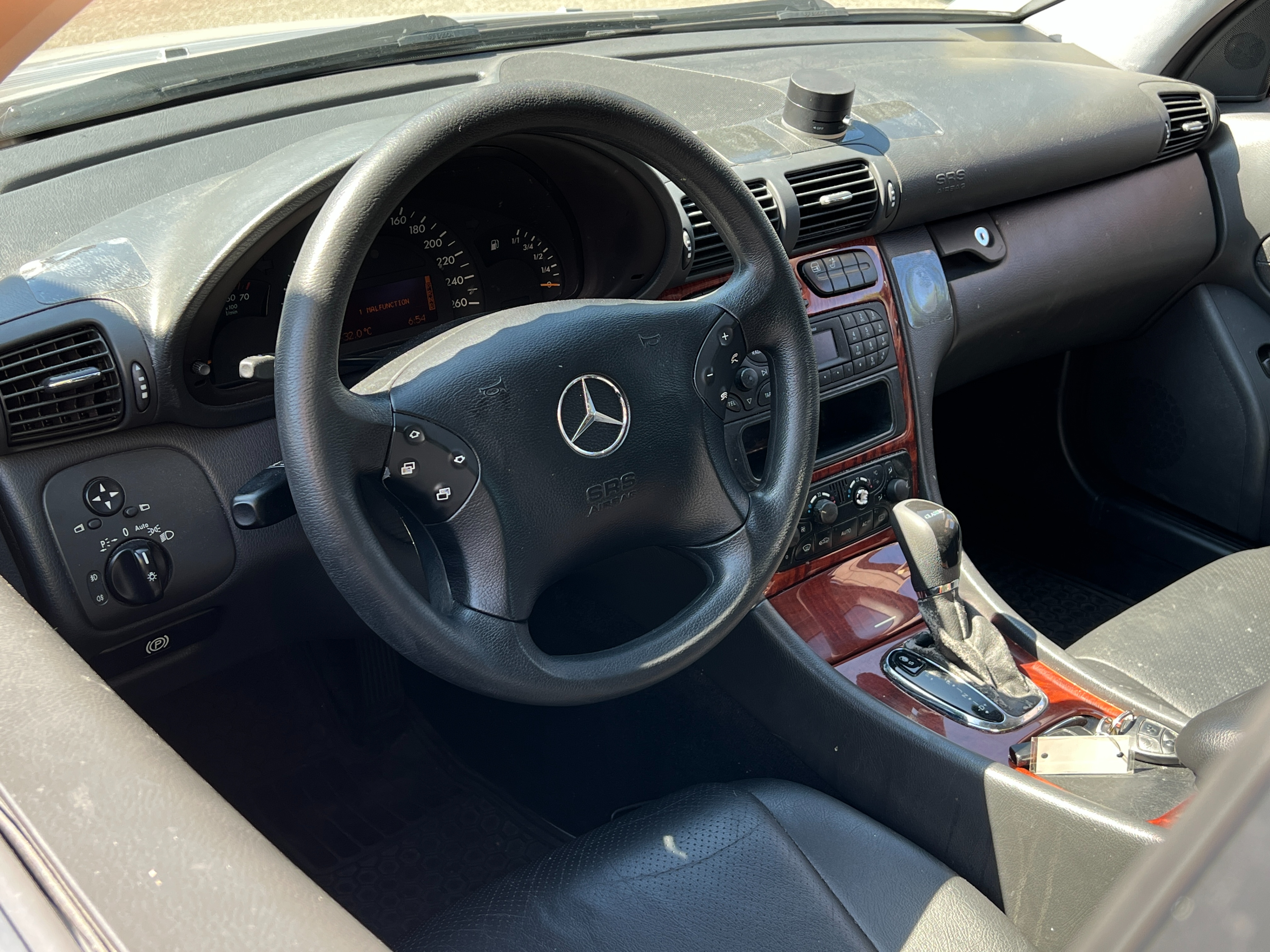 2004 Mercedes-Benz C230 - Image 11