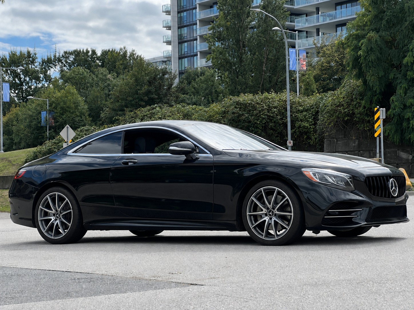 2019 Mercedes-Benz S560 | BC Local - Image 2