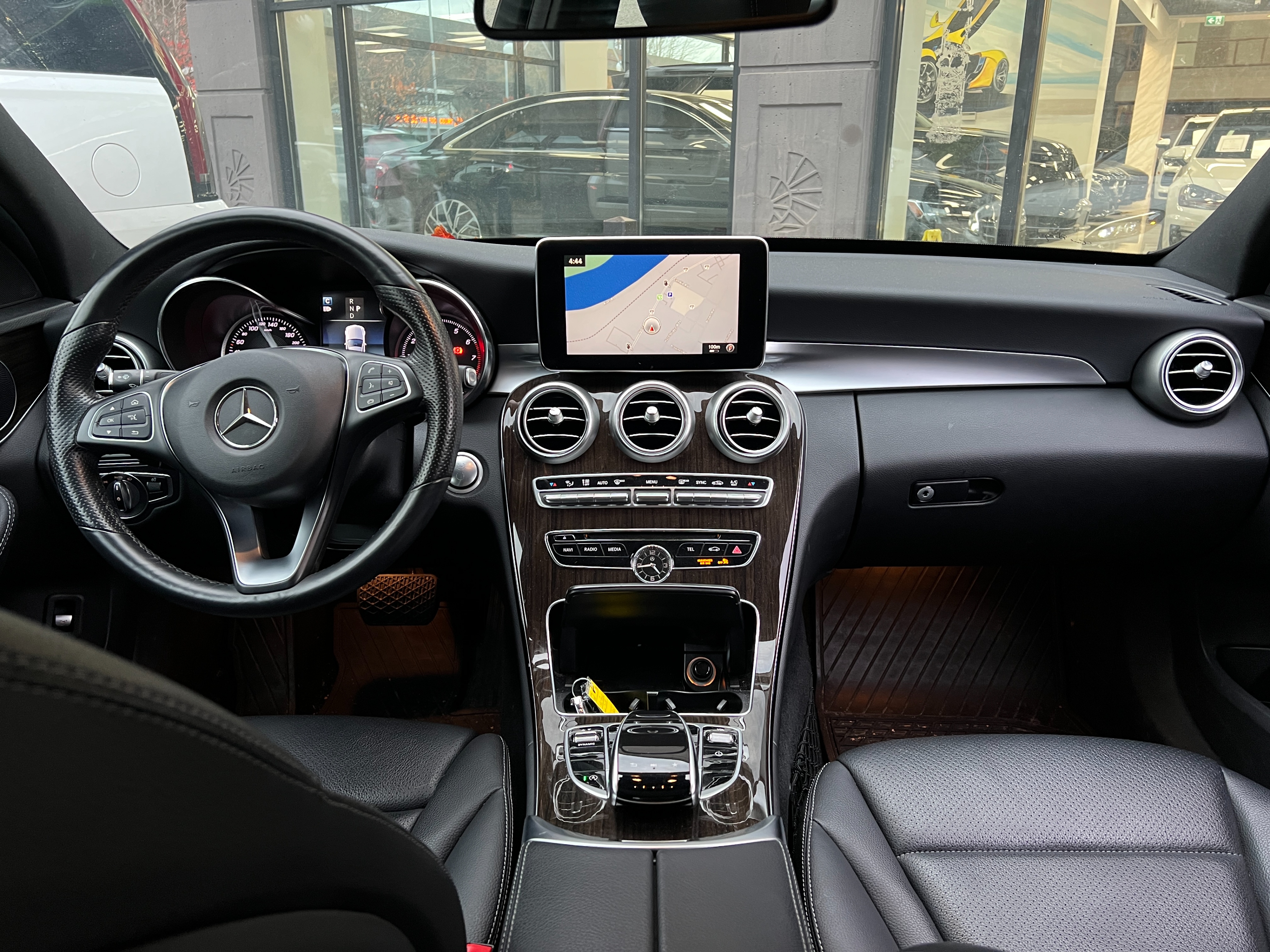 2018 Mercedes-Benz C300 - Image 16