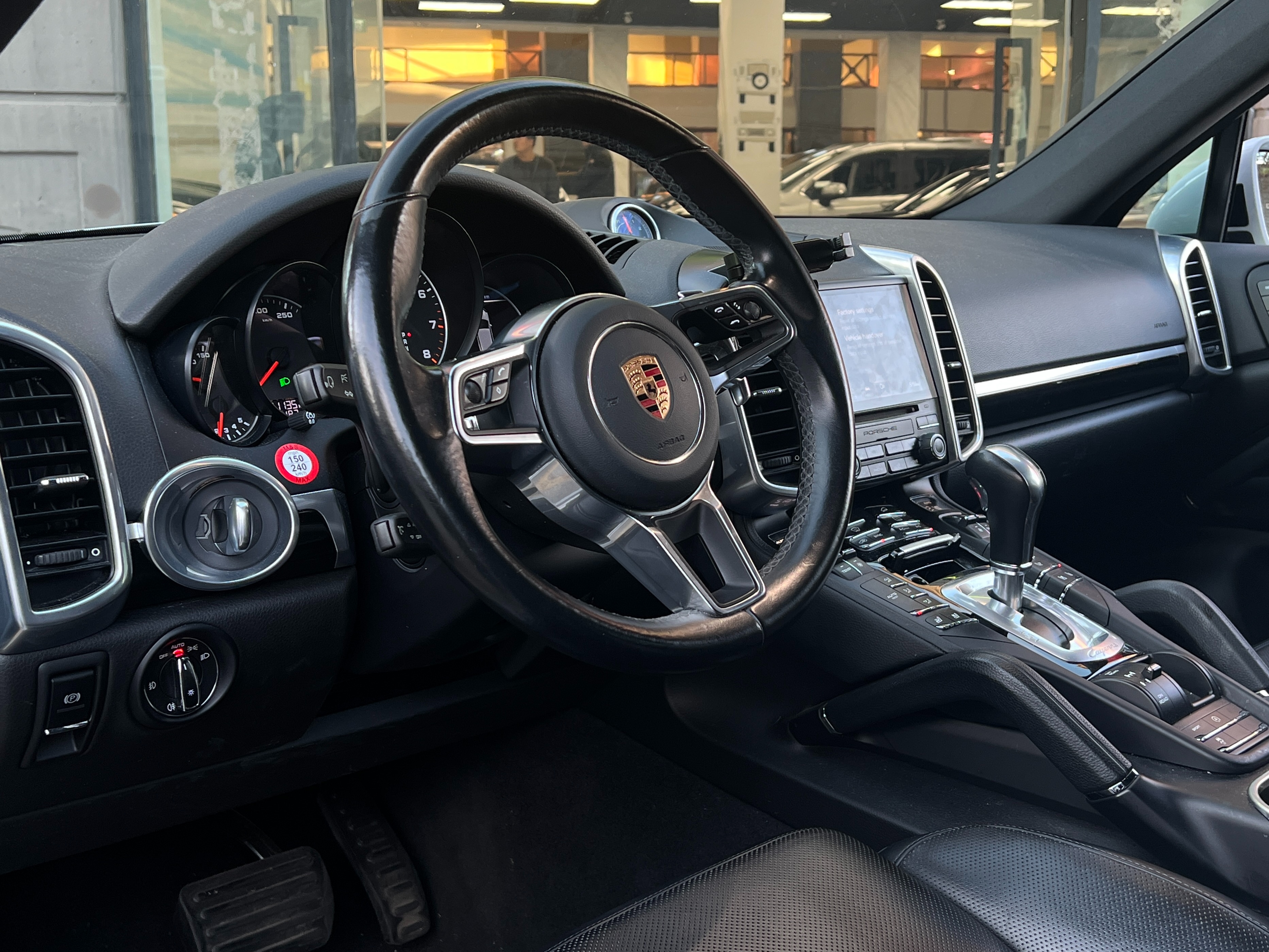 2017 Porsche Cayenne | Platinum Edition  - Image 8