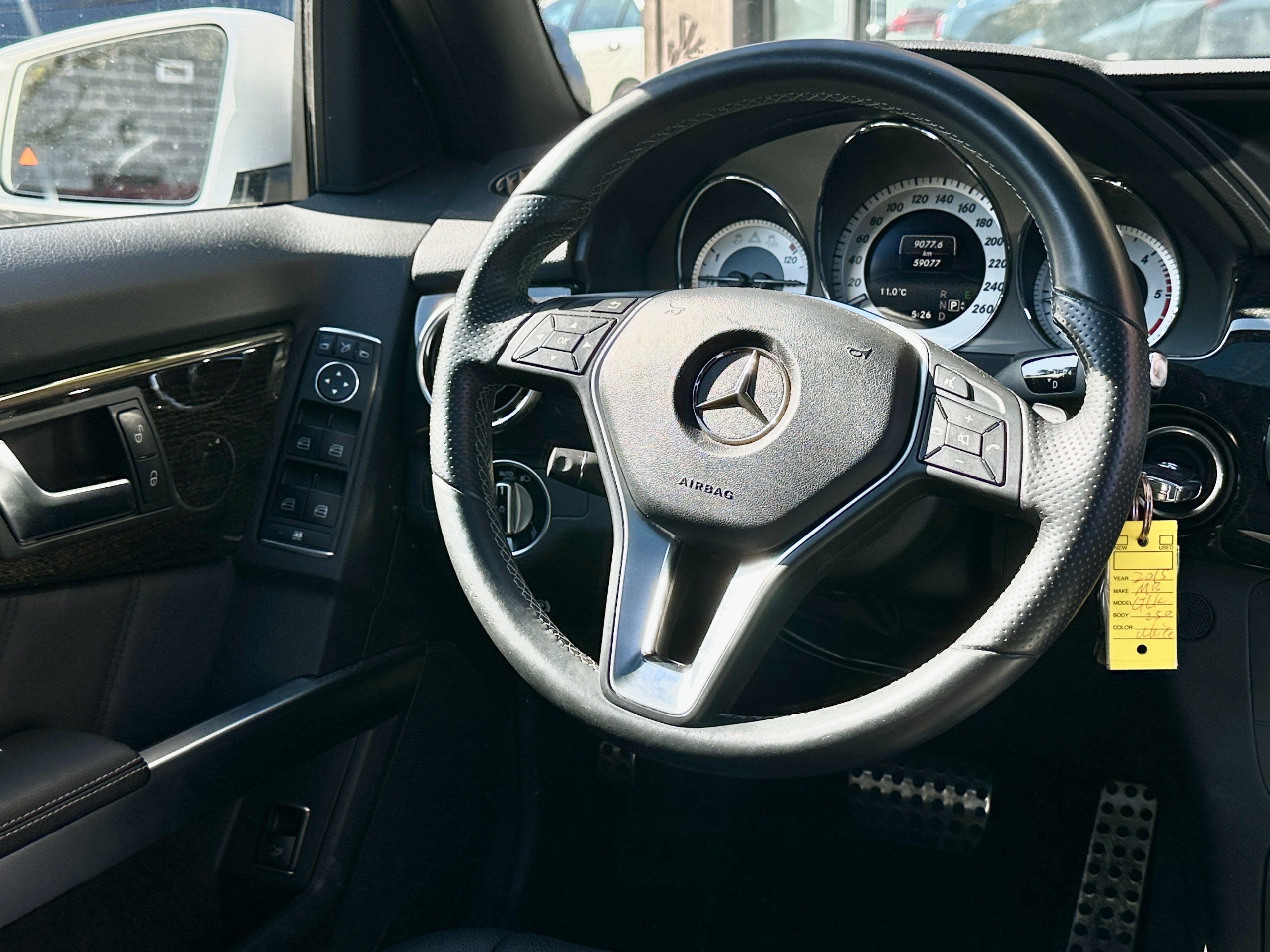 2015 Mercedes-Benz GLK250 - Image 11