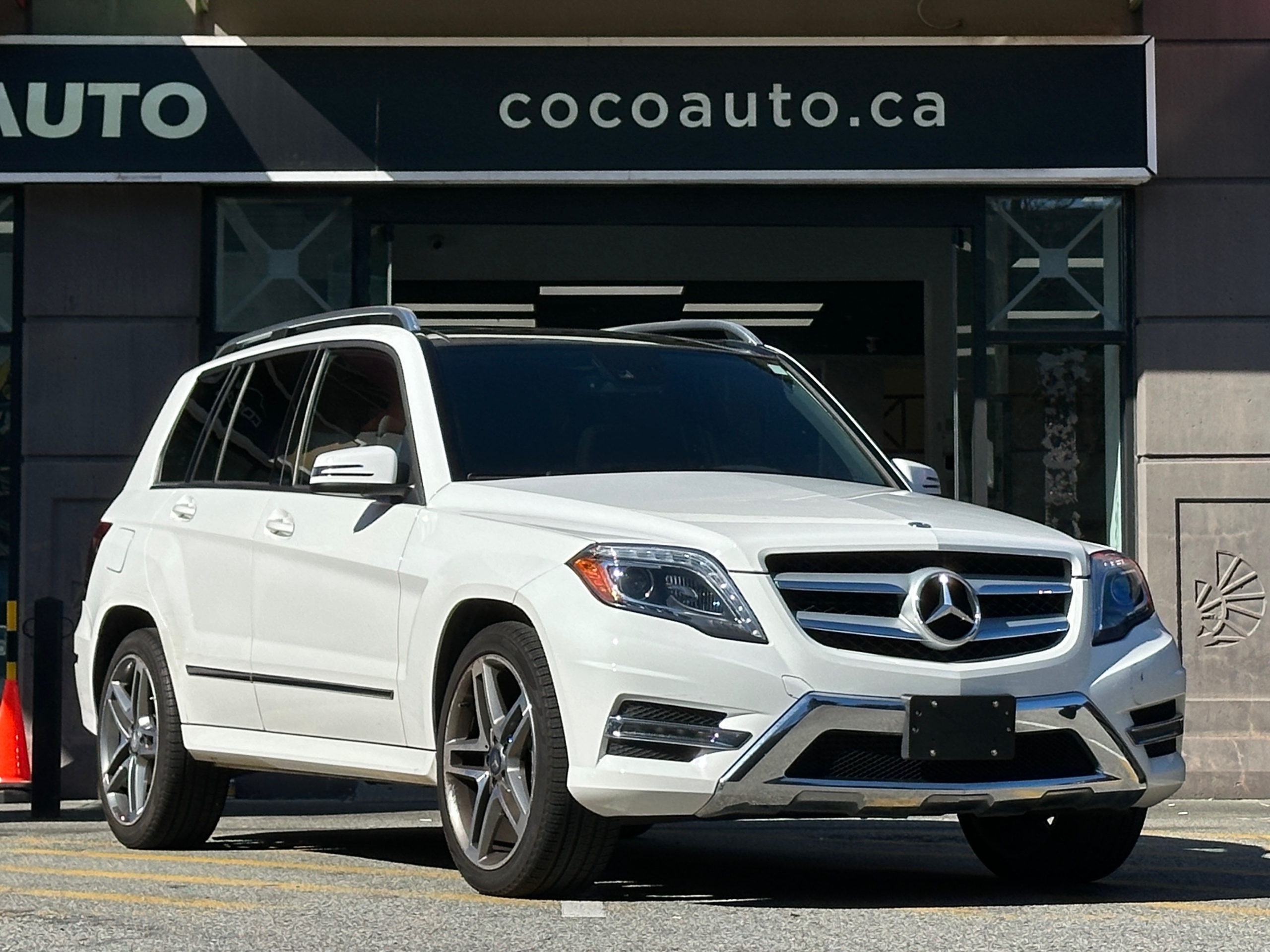 2015 Mercedes-Benz GLK250 - Image 1
