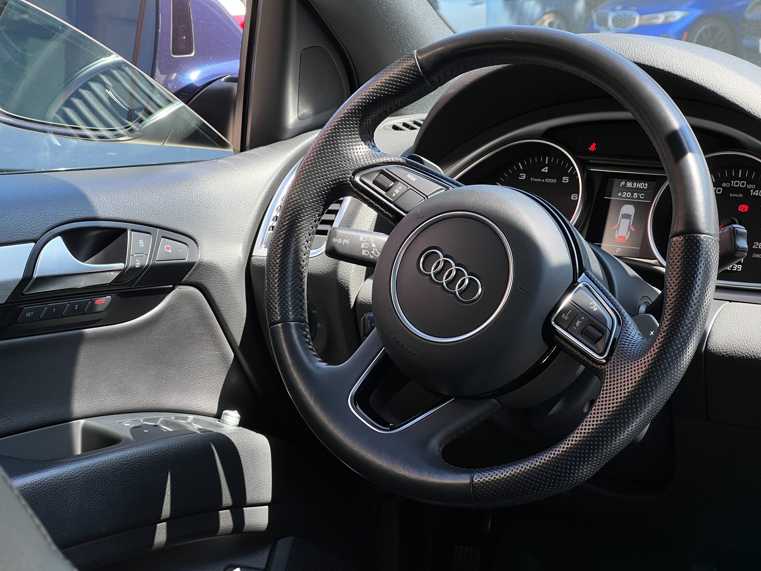 2014 Audi Q7 - Image 13