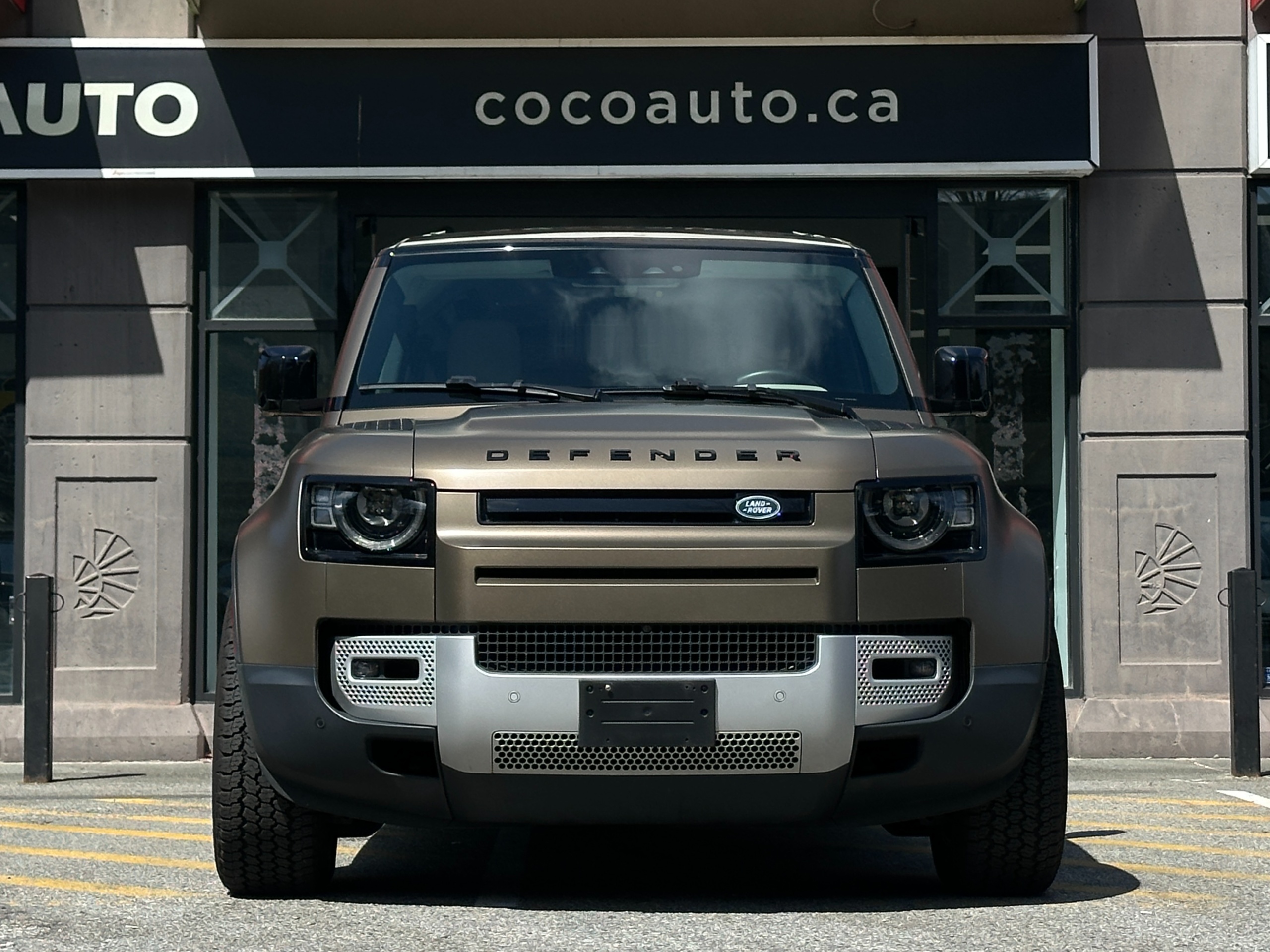 2020 Land Rover Defender - Image 3