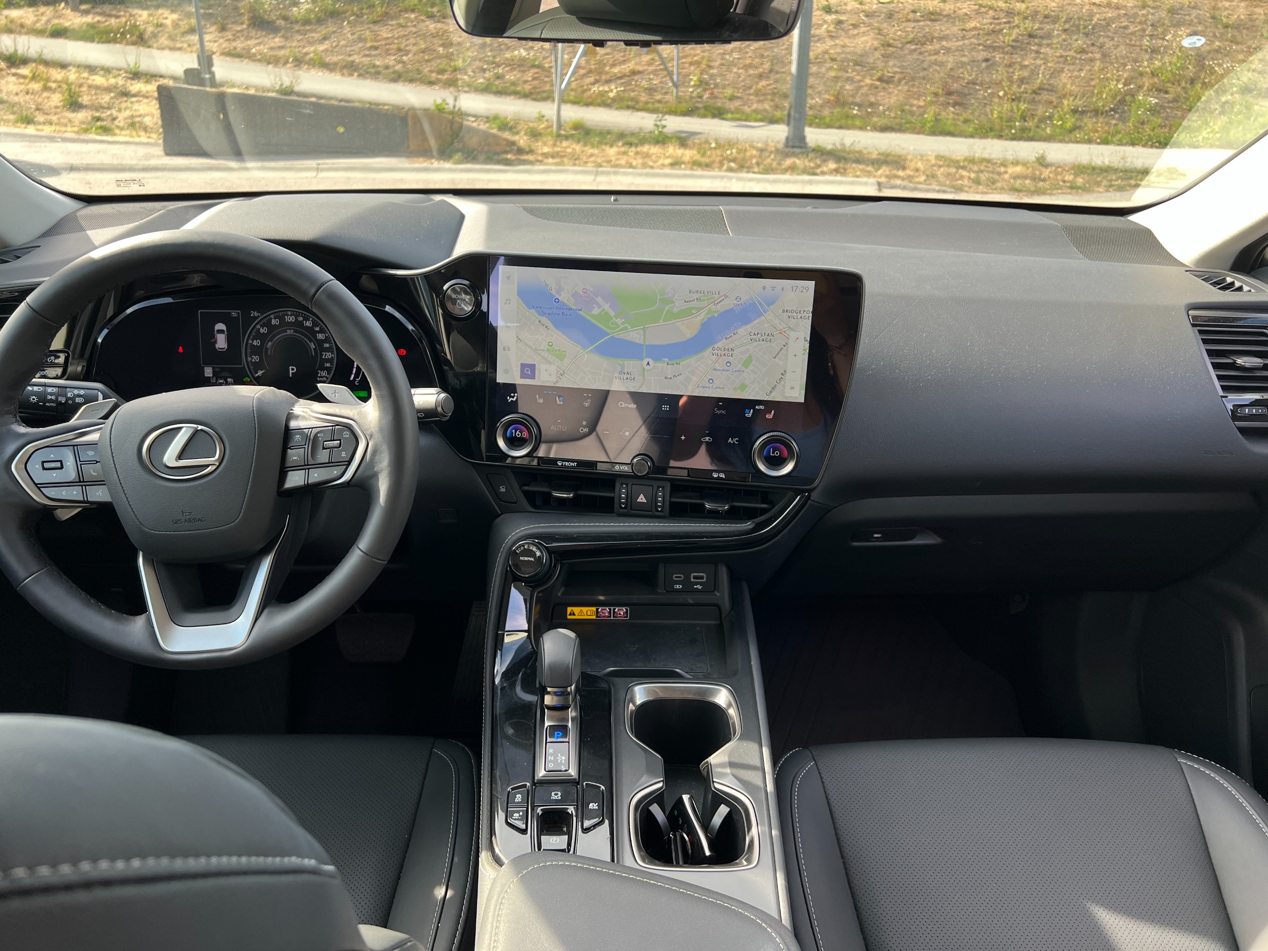 2025 Lexus NX350h|ultra luxury |BC Local - Image 8