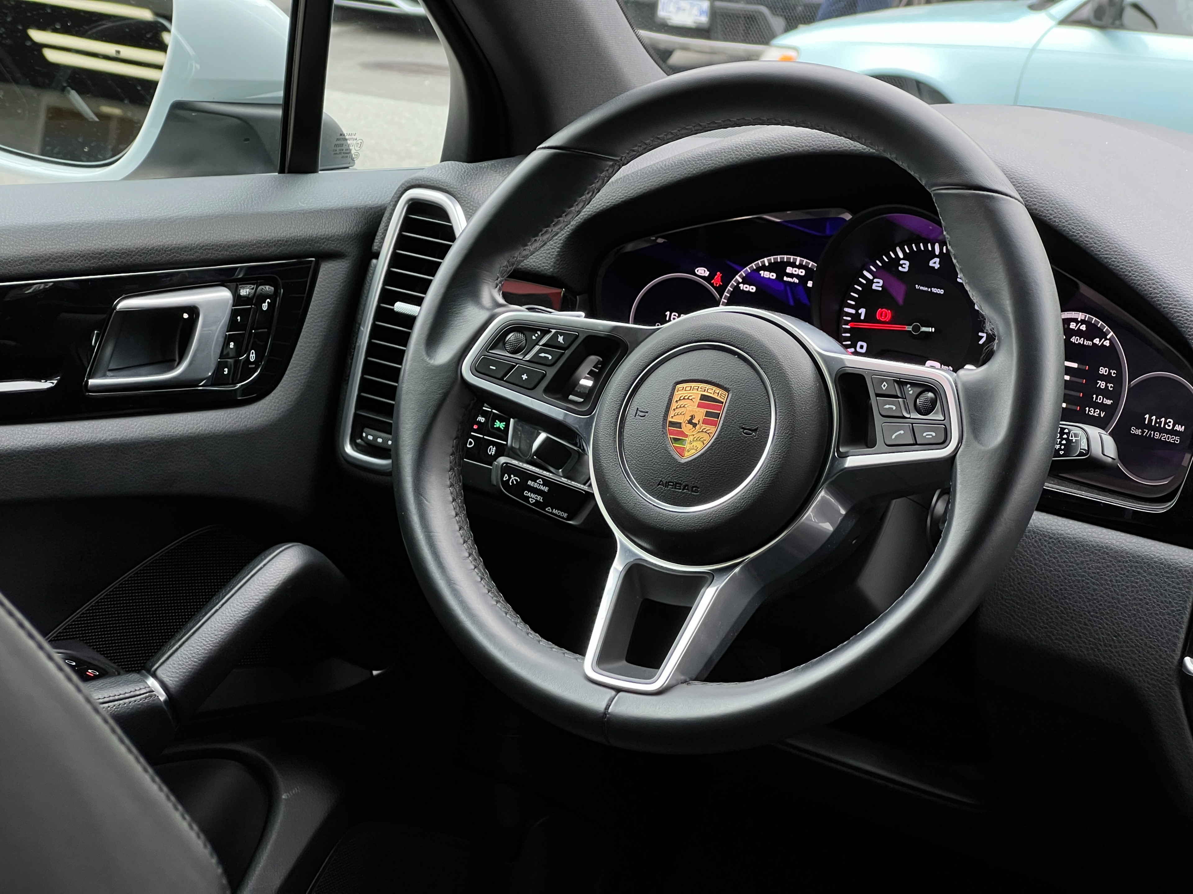 2019 Porsche Cayenne - Image 11