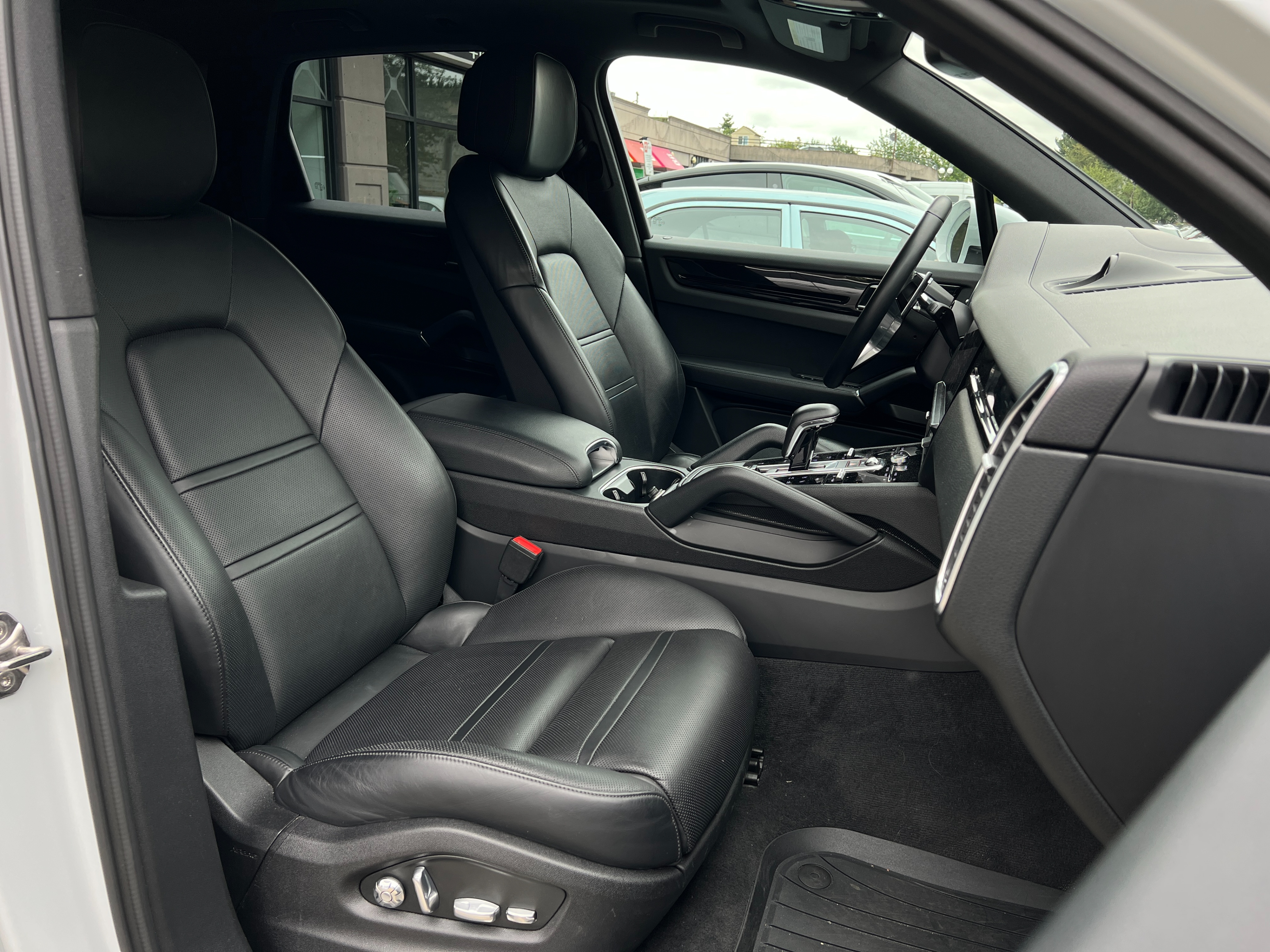2019 Porsche Cayenne - Image 9