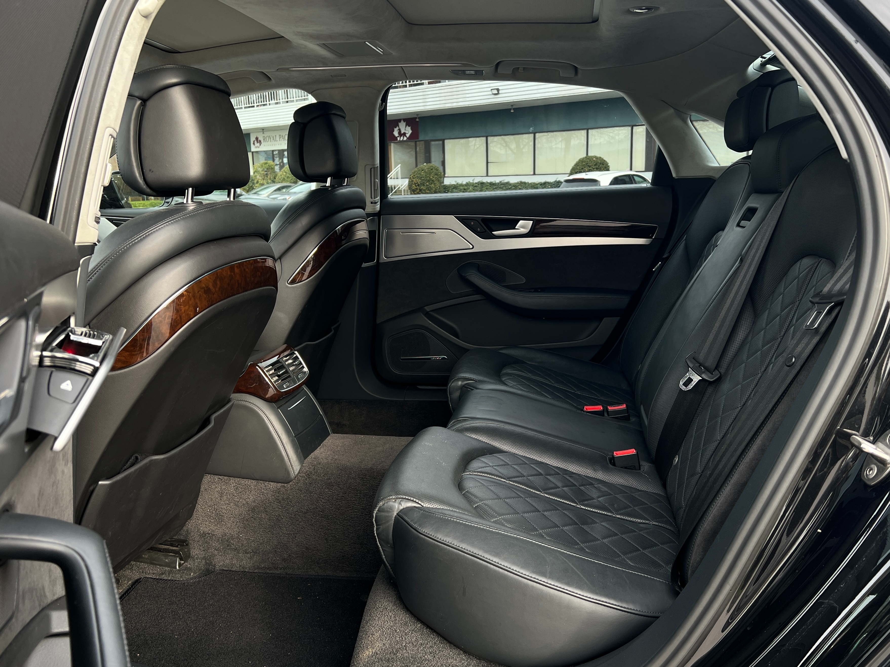 2015 Audi A8L |BC Local - Image 16