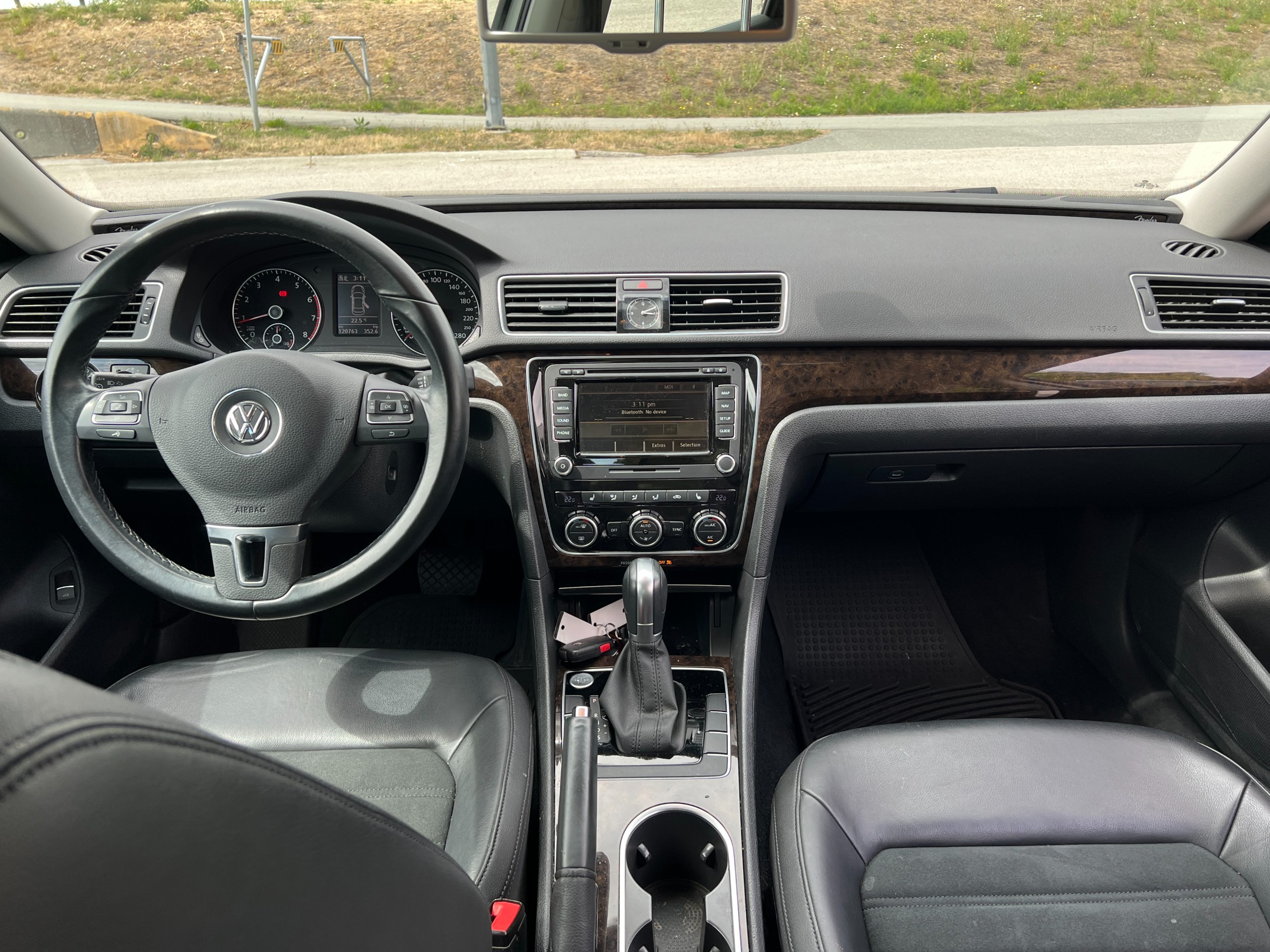 2015 Volkswagen Passat | BC Local - Image 8