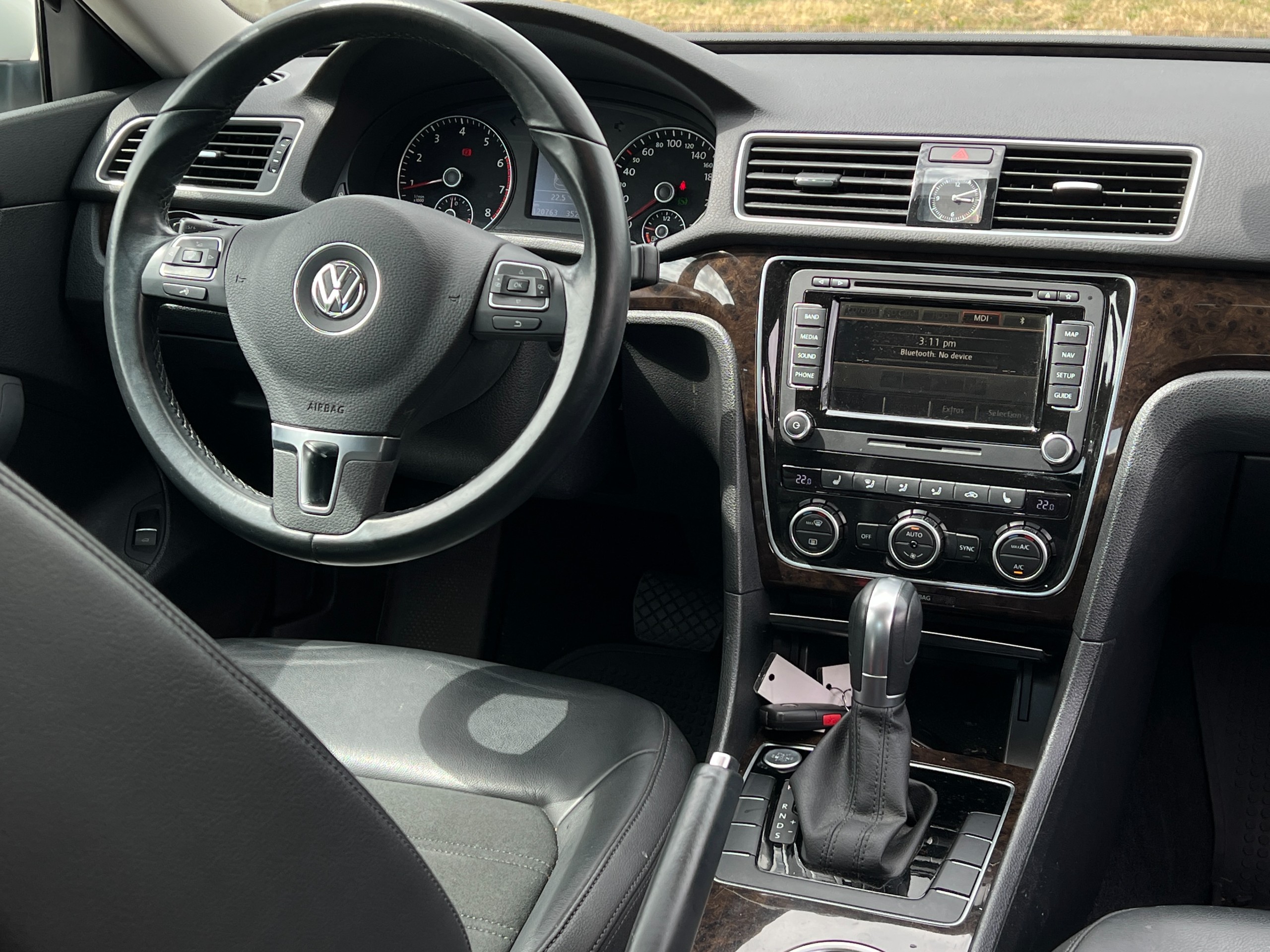 2015 Volkswagen Passat | BC Local - Image 9