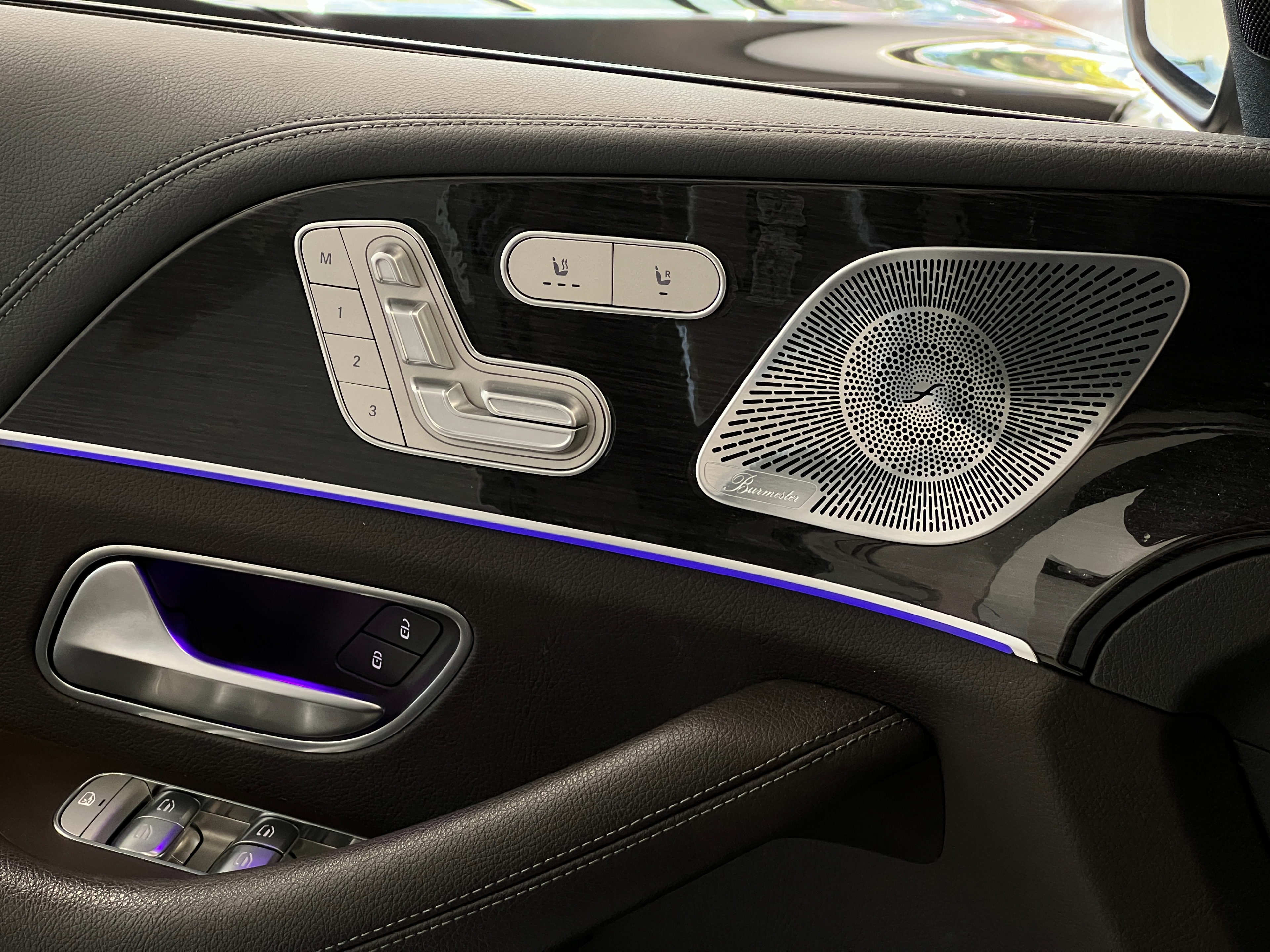2020 Mercedes-Benz gle350 - Image 9