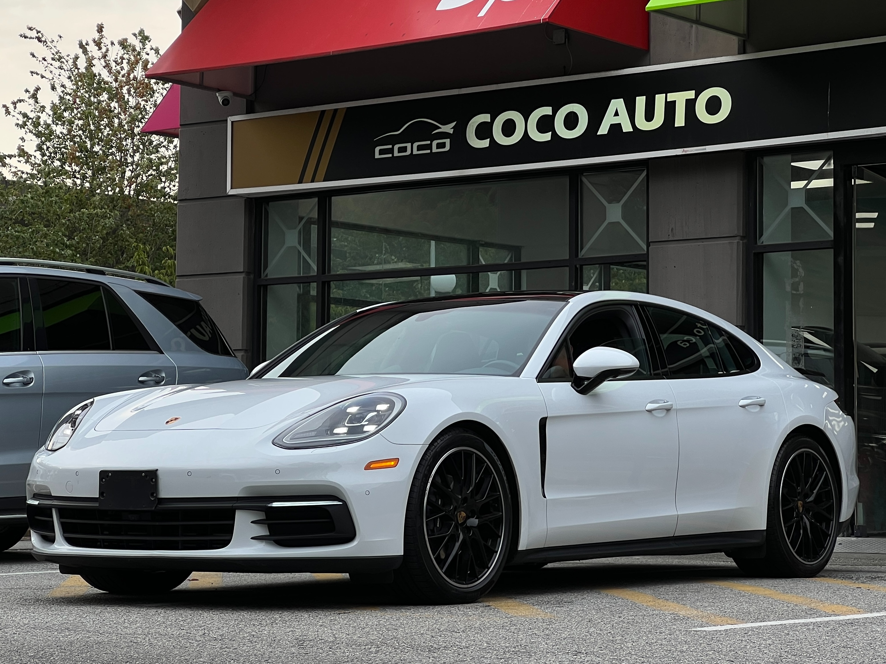 2018 Porsche panamera  - Image 4