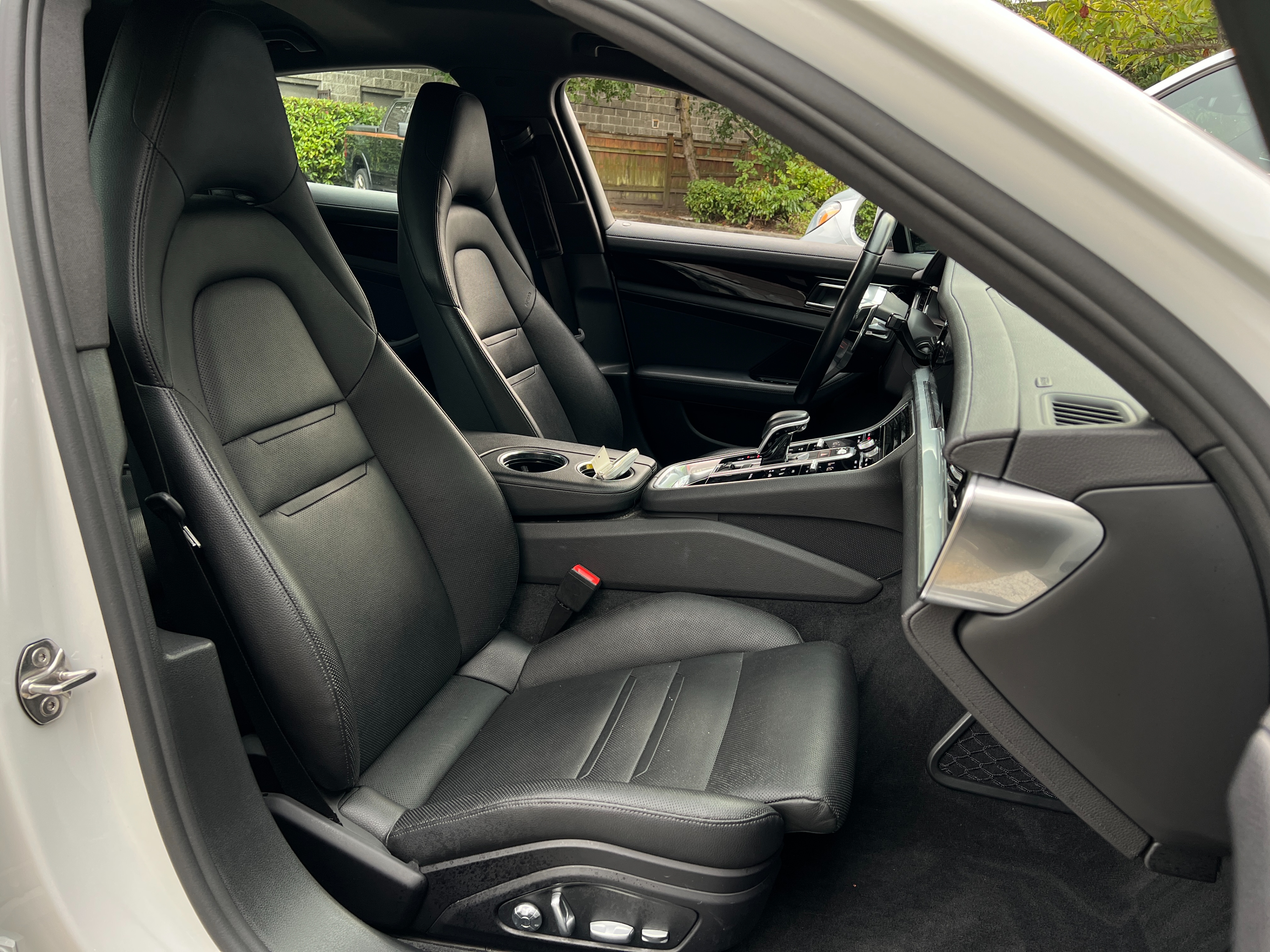 2018 Porsche panamera  - Image 10
