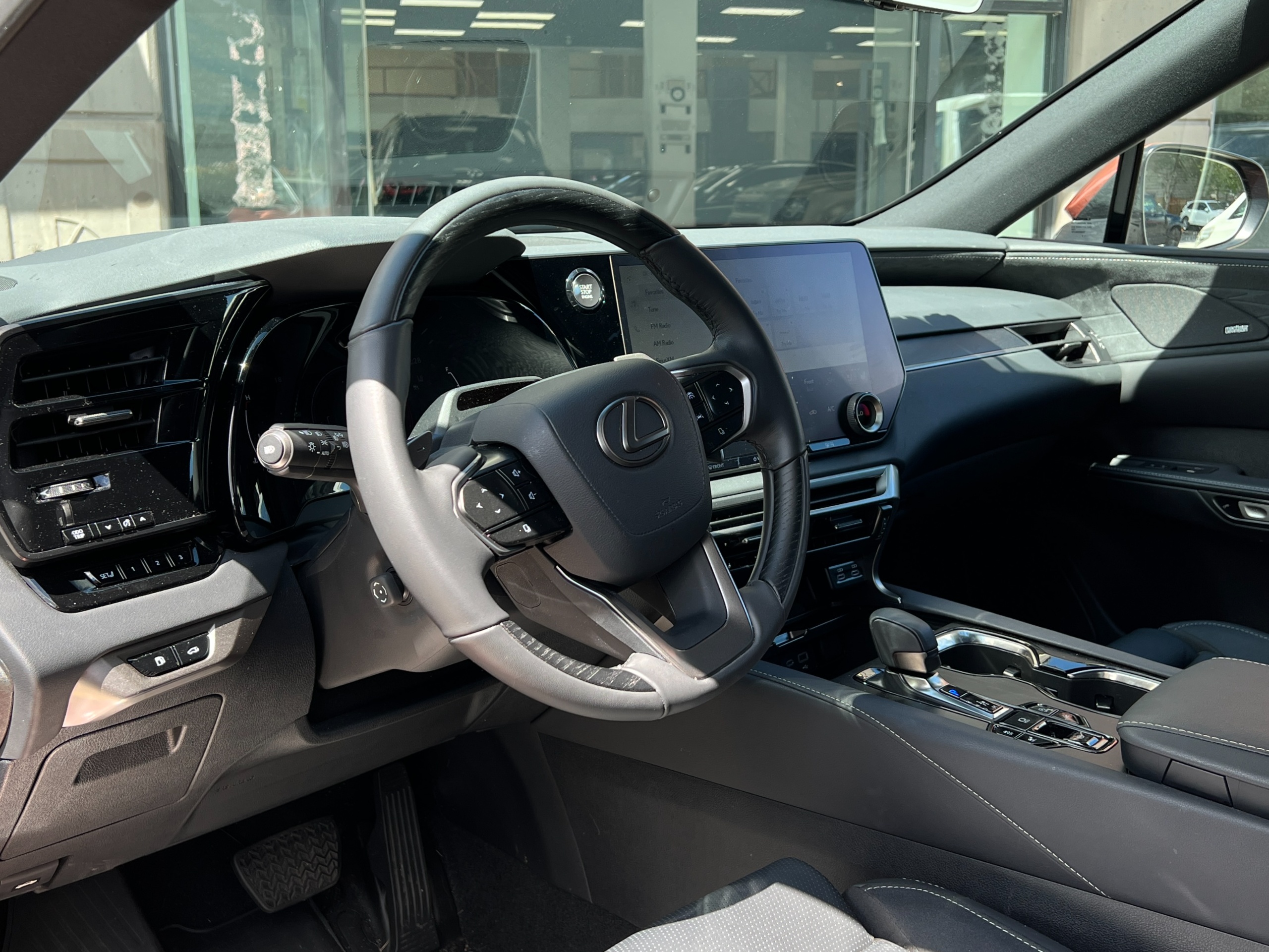 2024 Lexus RX350 AWD EXECUTIVE PKG - Image 9