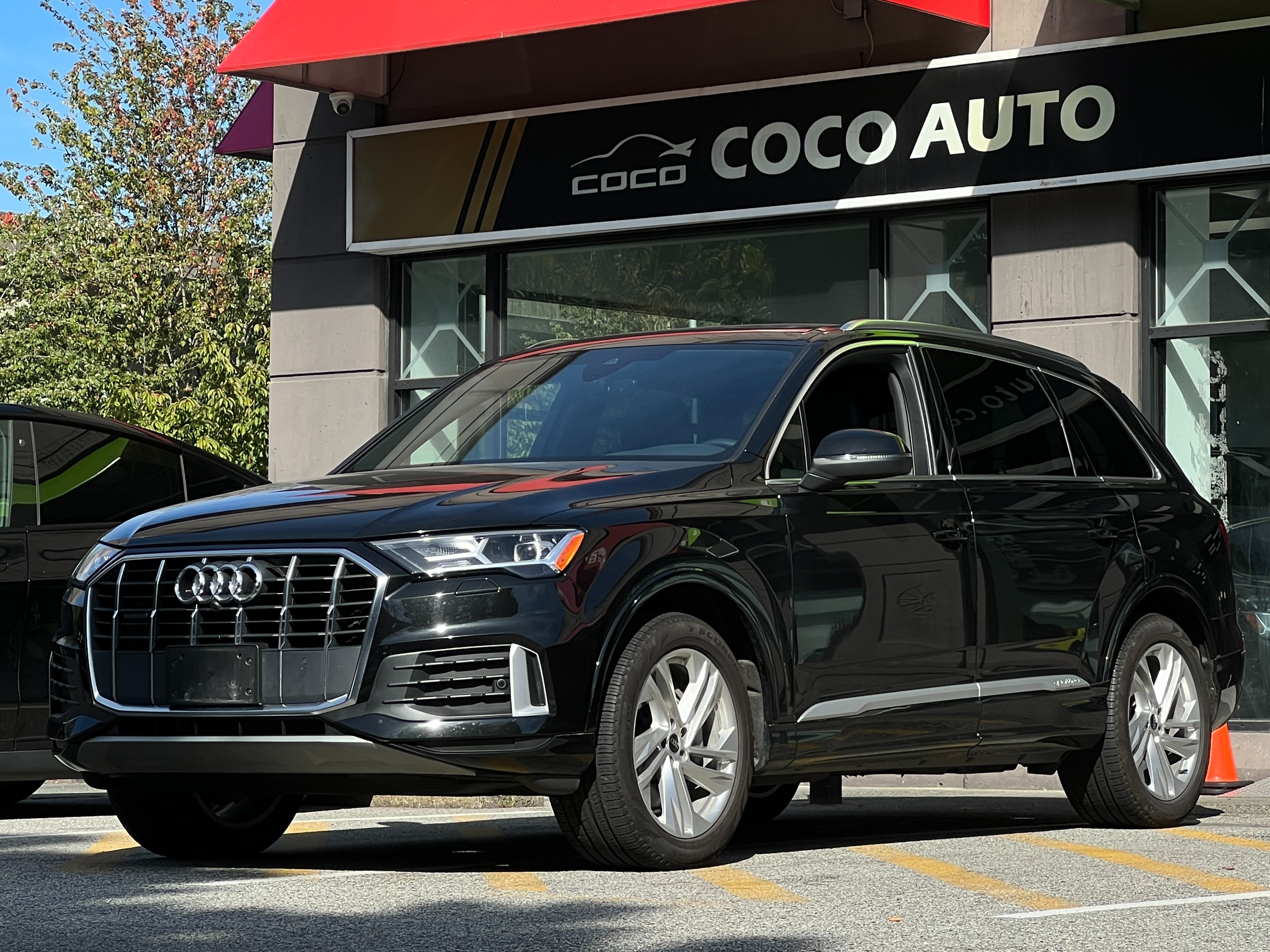 2024 Audi q7 comfort | 7 seaters | no accident | bc local - Image 4