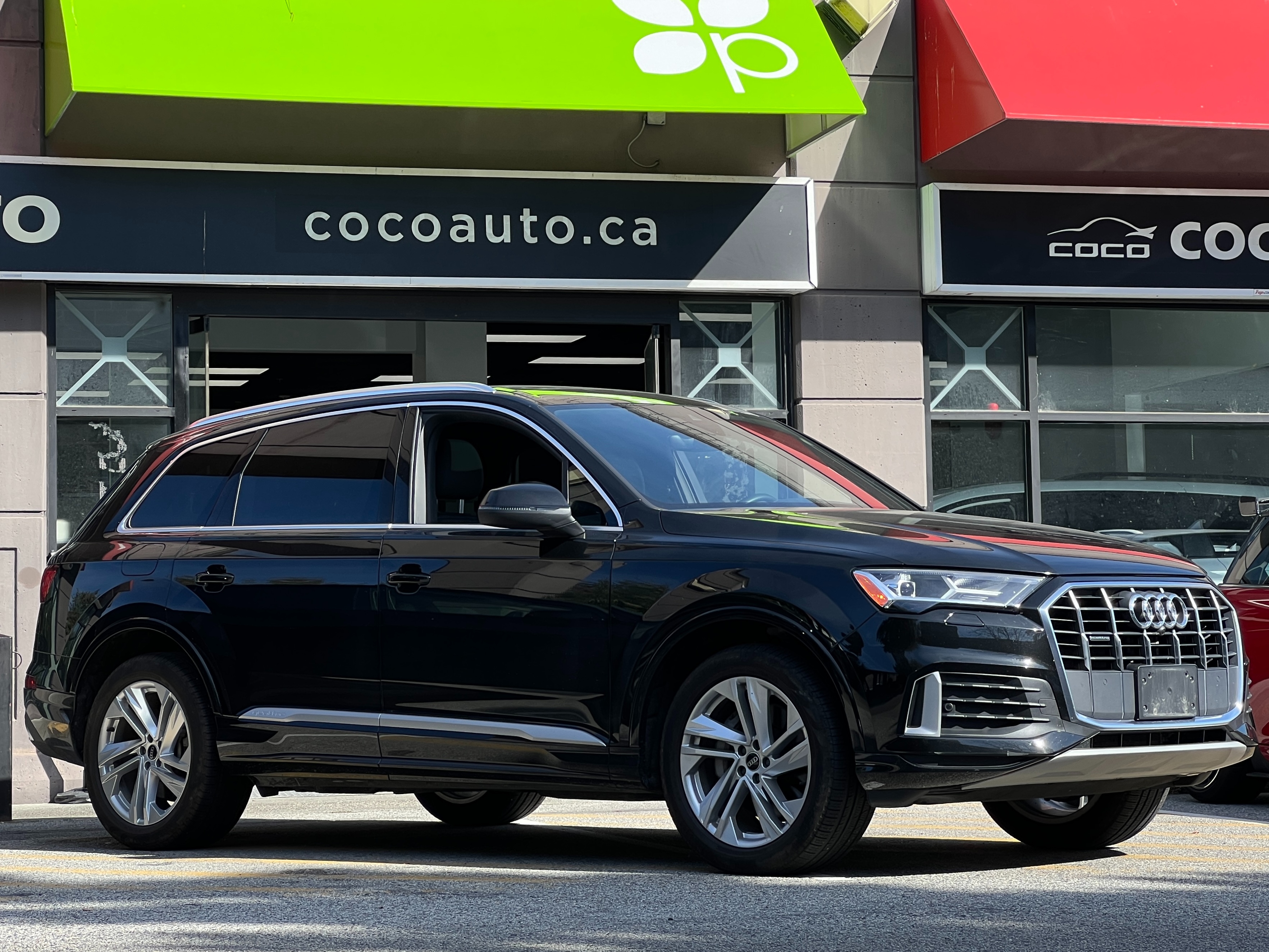 2024 Audi q7 comfort | 7 seaters | no accident | bc local - Image 2