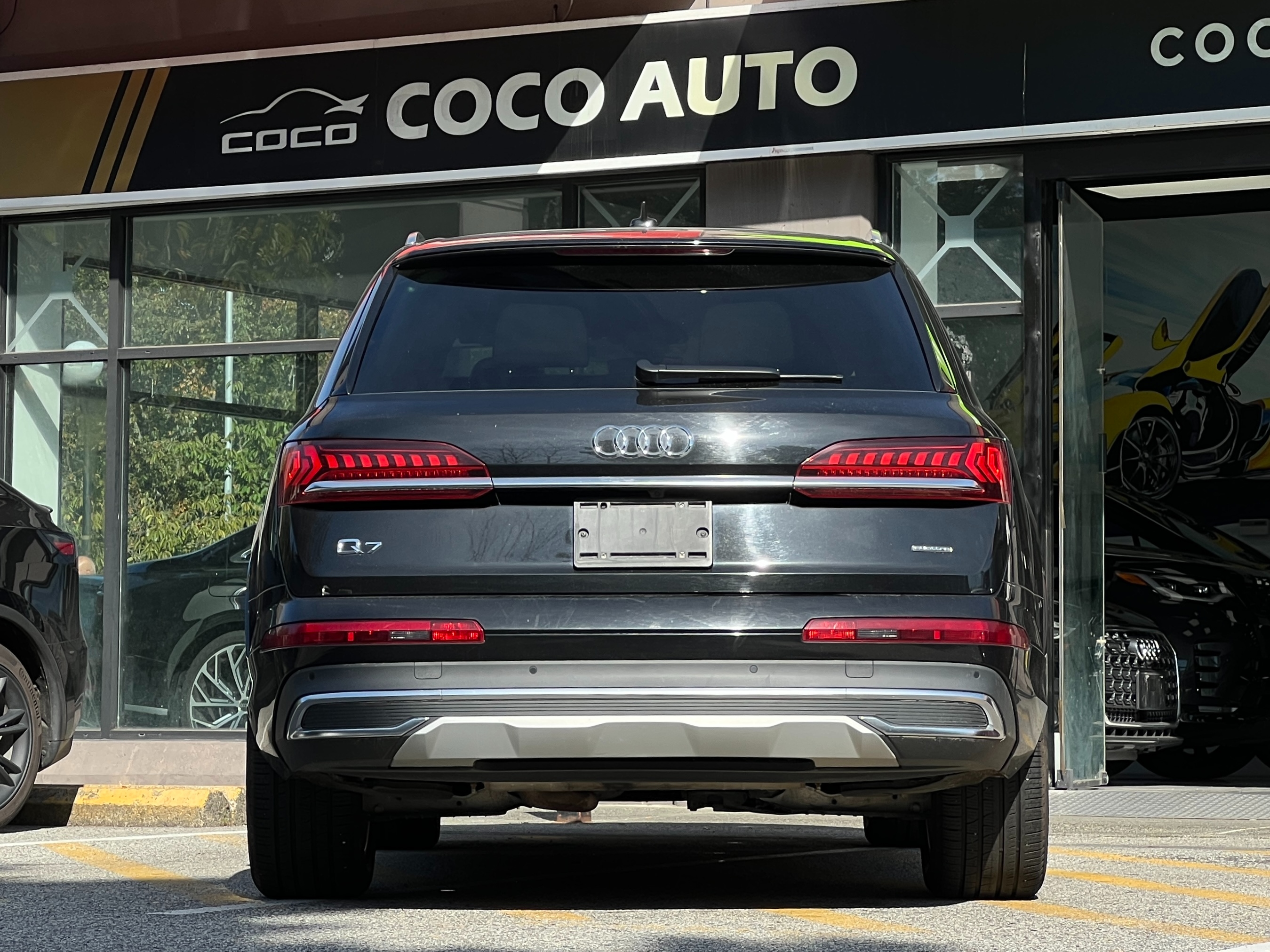 2024 Audi q7 comfort | 7 seaters | no accident | bc local - Image 5