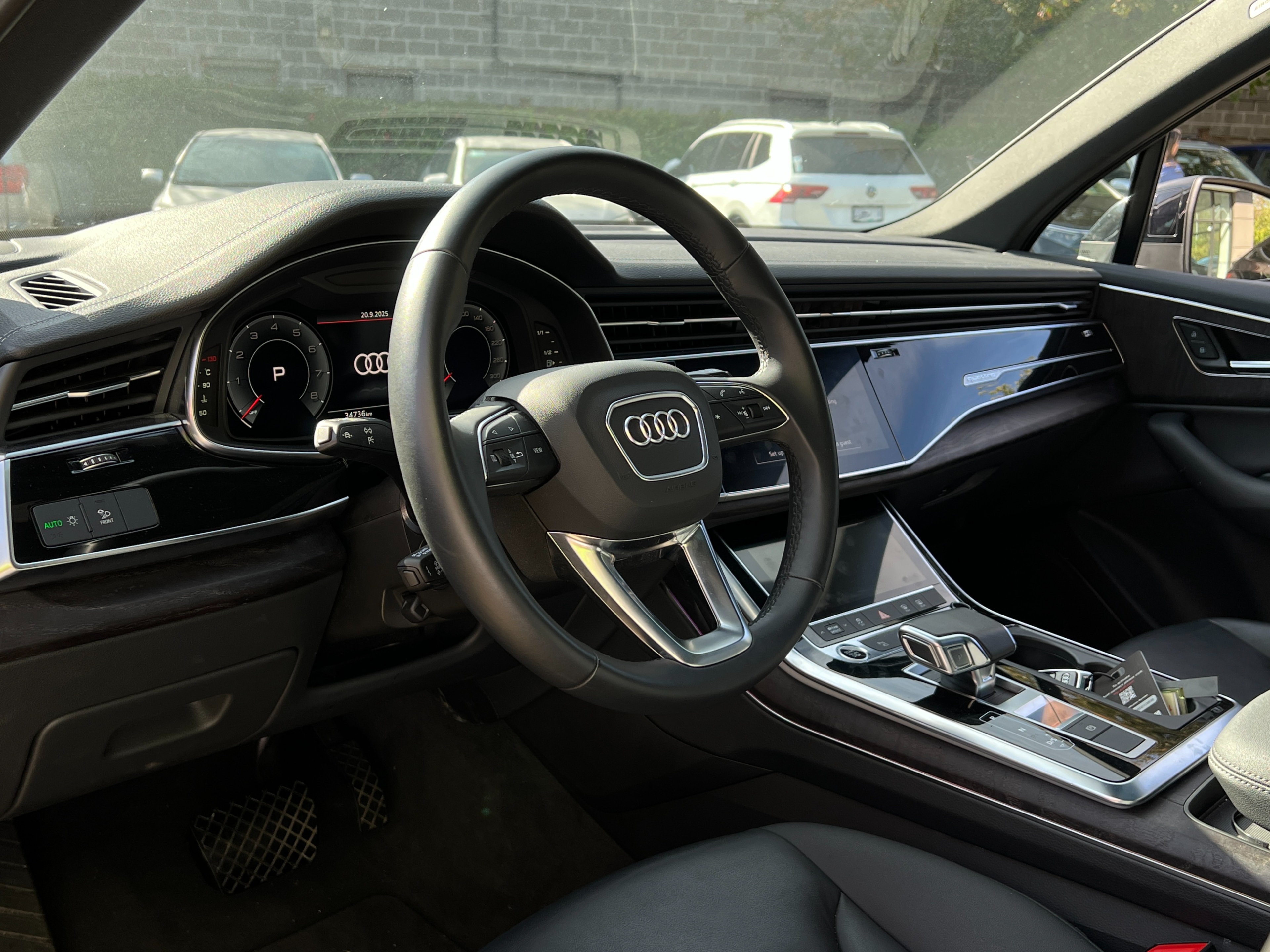 2024 Audi q7 comfort | 7 seaters | no accident | bc local - Image 15