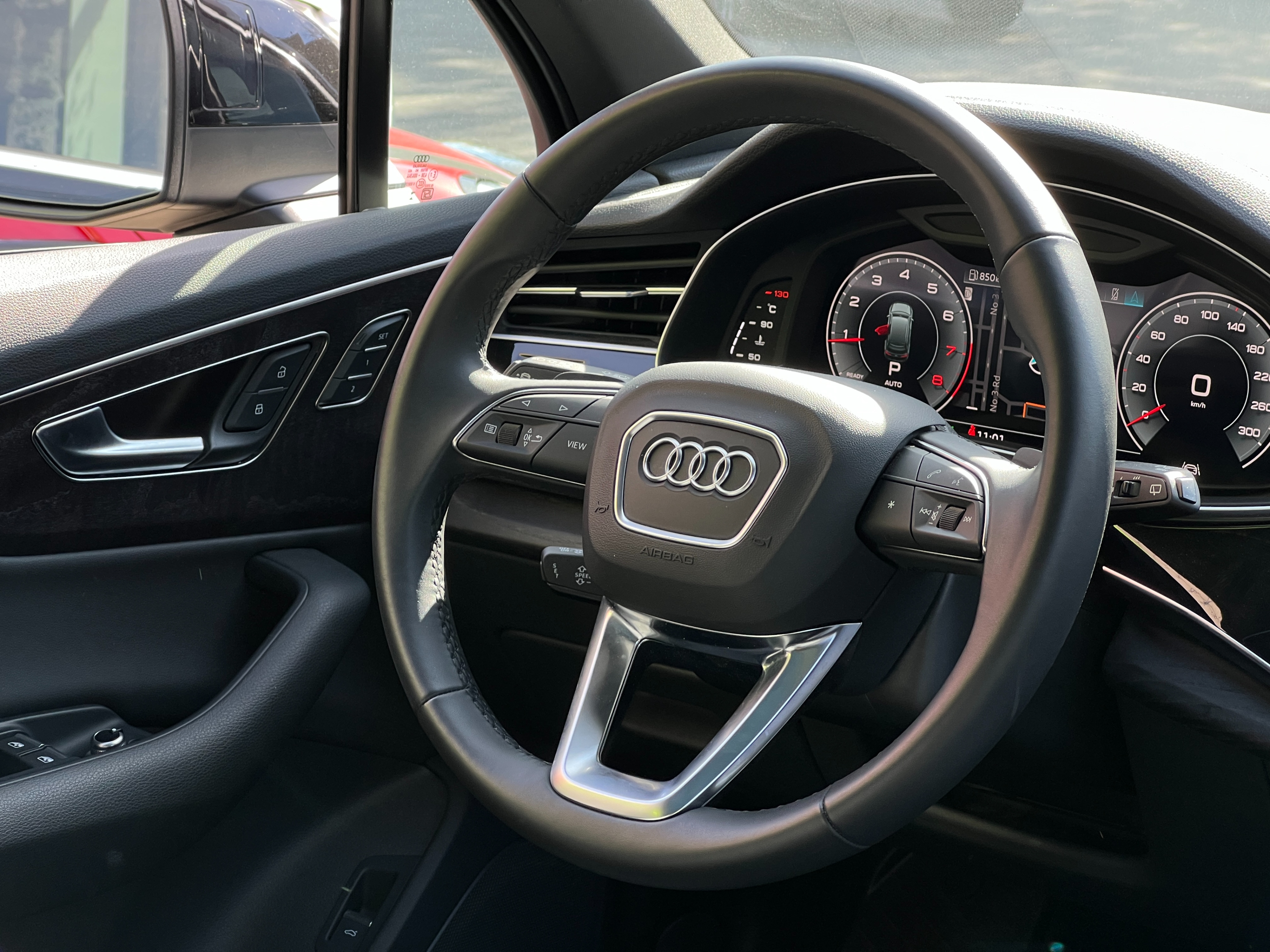 2024 Audi q7 comfort | 7 seaters | no accident | bc local - Image 9