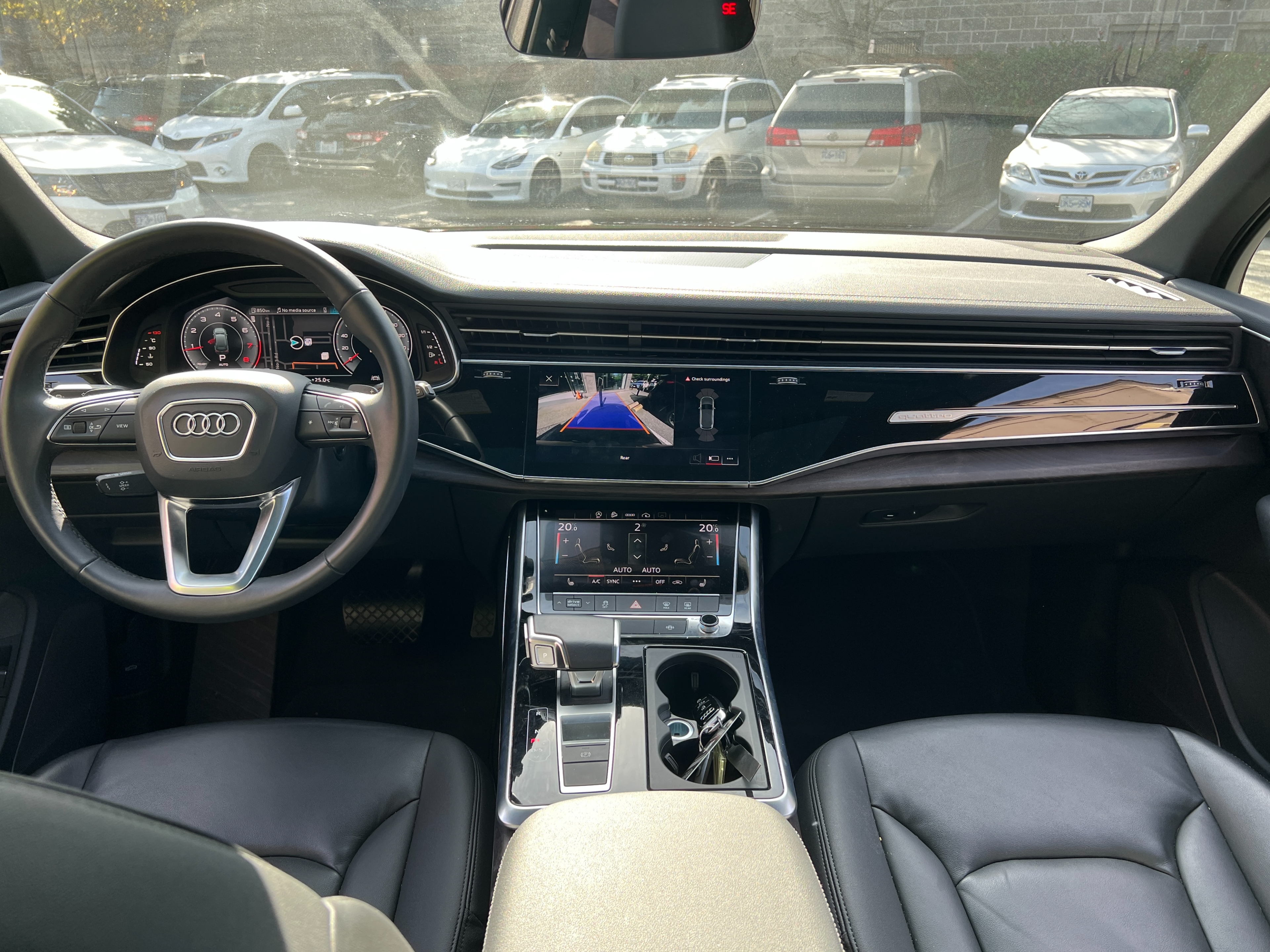 2024 Audi q7 comfort | 7 seaters | no accident | bc local - Image 10