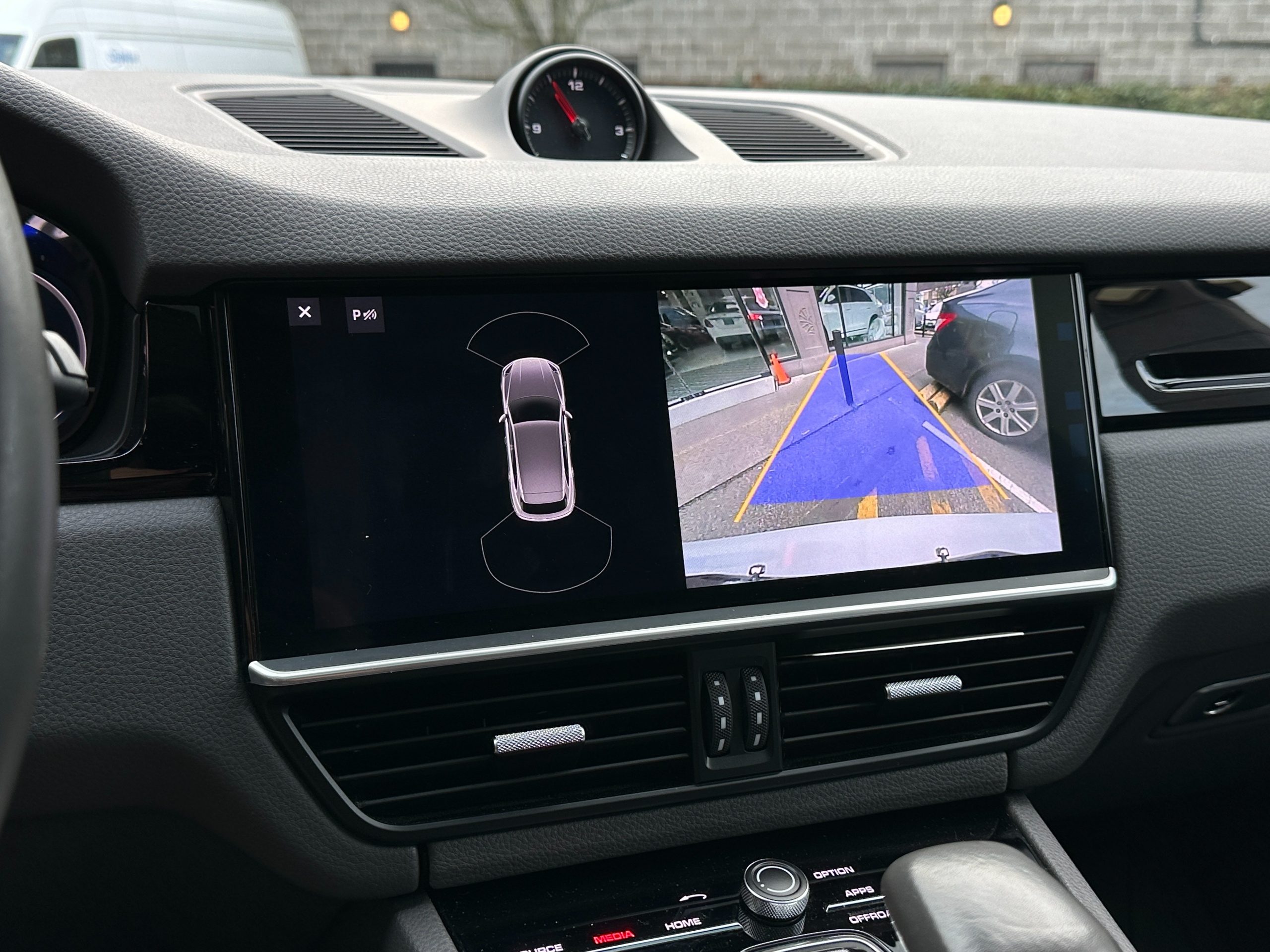 2019 Porsche Cayenne - Image 8