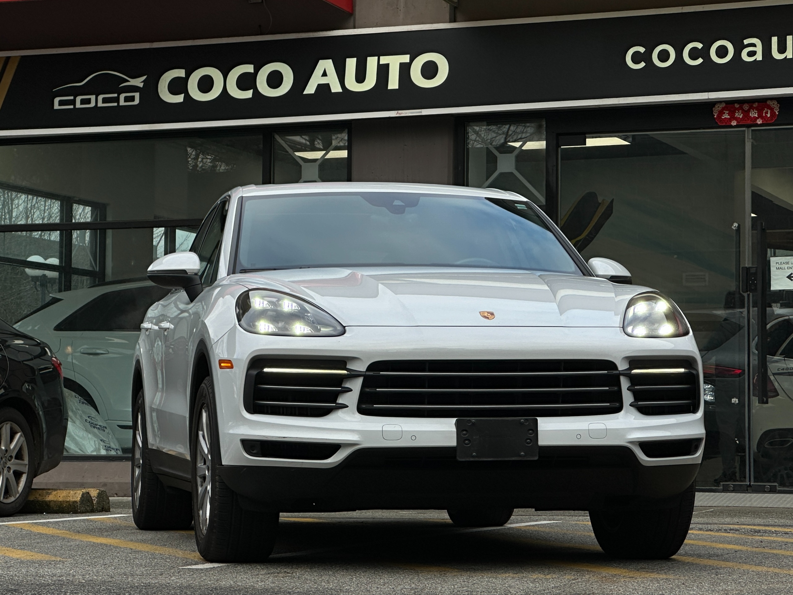 2019 Porsche Cayenne - Image 2