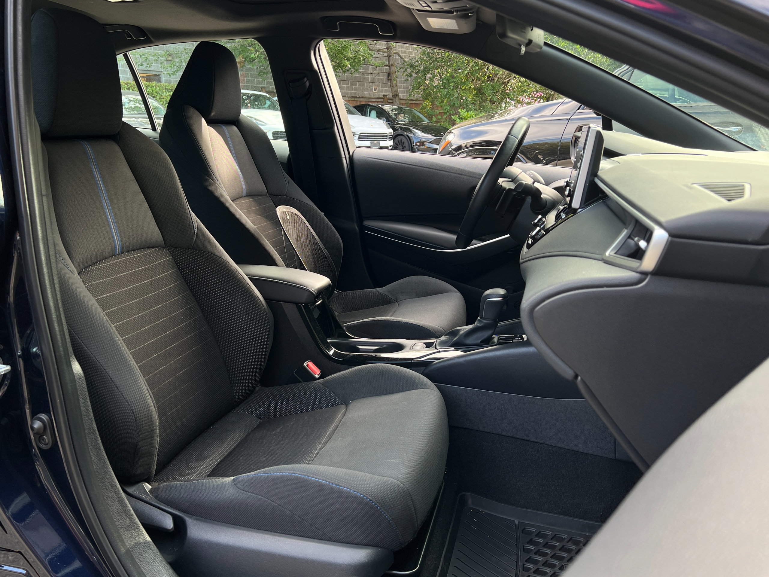 2020 Toyota Corolla - Image 11