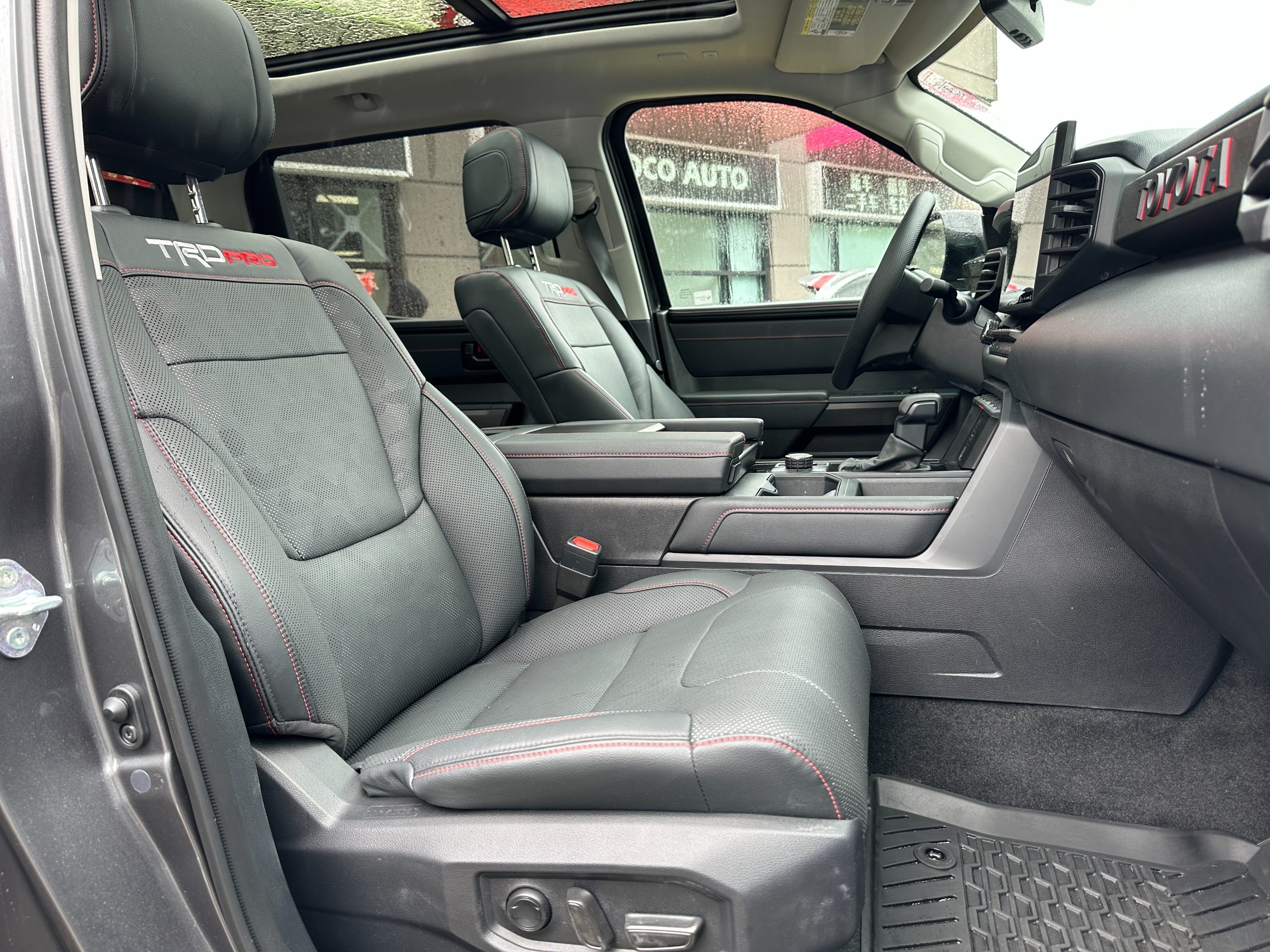 2023 Toyota Tundra - Image 16