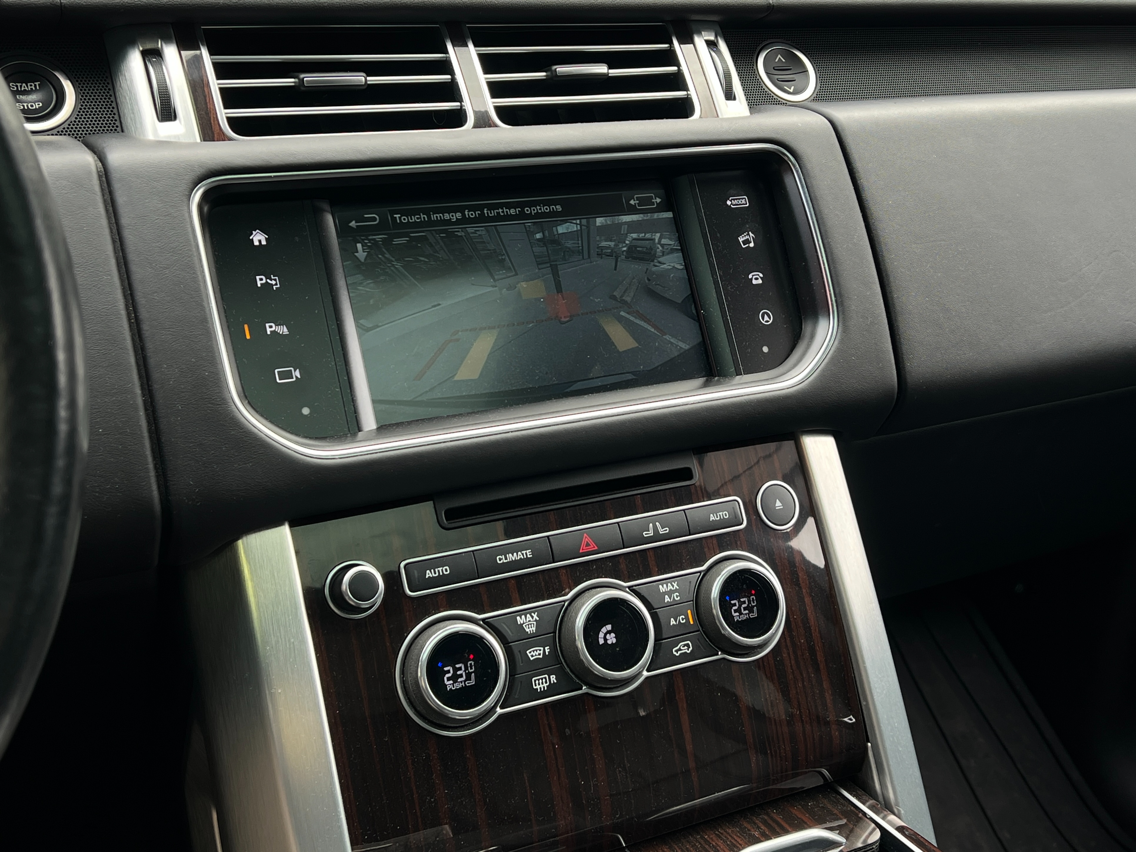 2016 Land Rover range rover supercharged lwb | low km | dealer service - Image 9