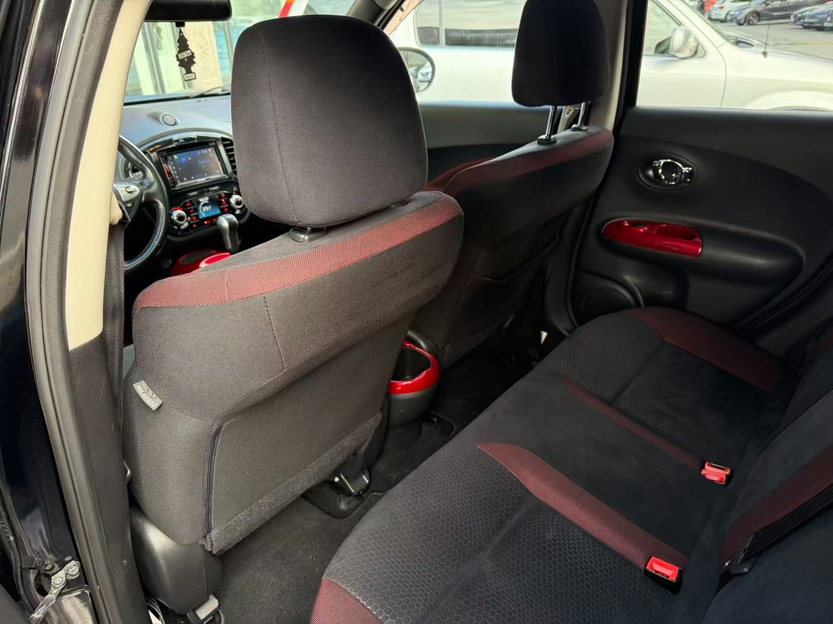 2012 Nissan Juke - Image 14