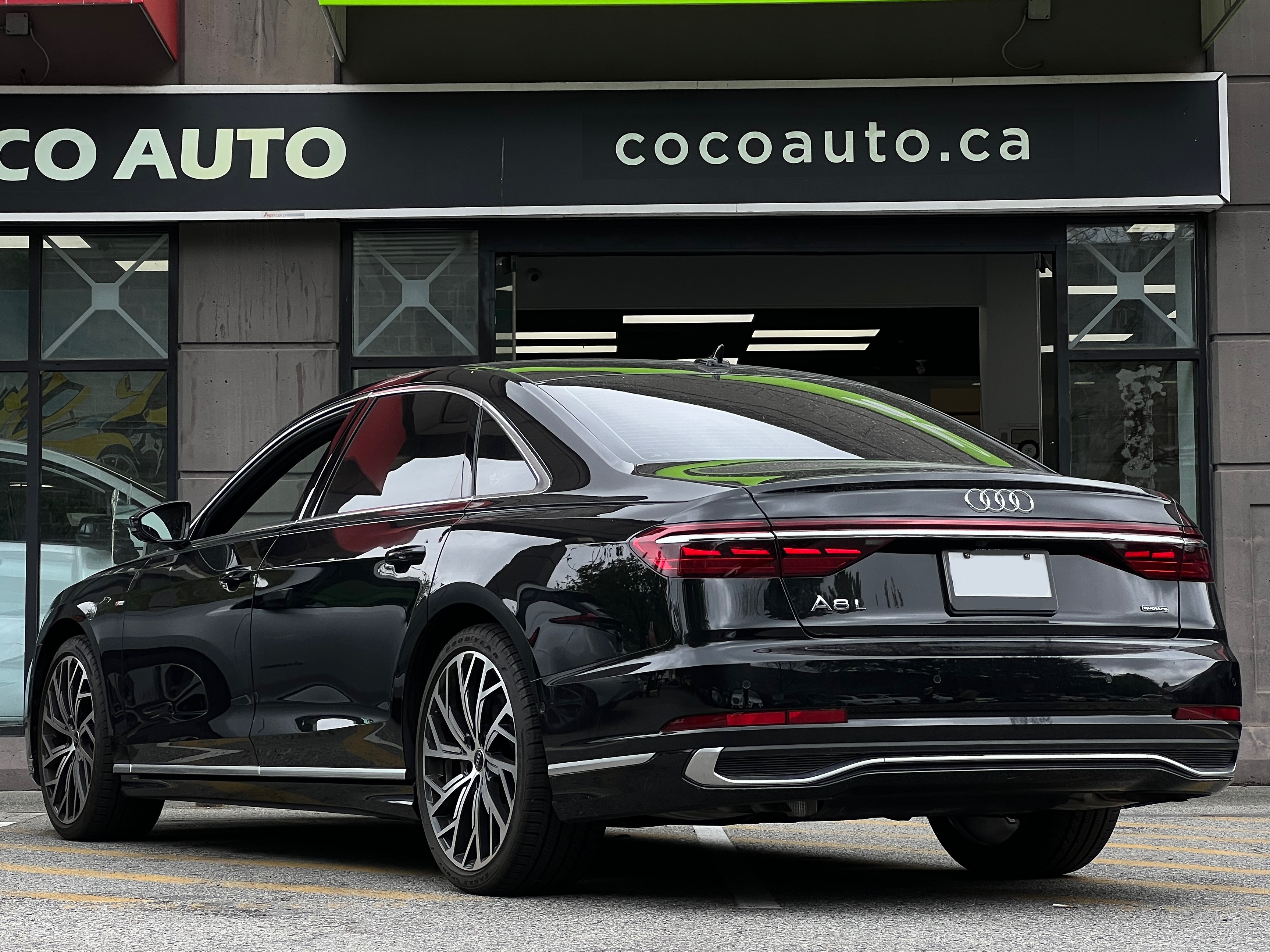 2024 Audi A8L - Image 6