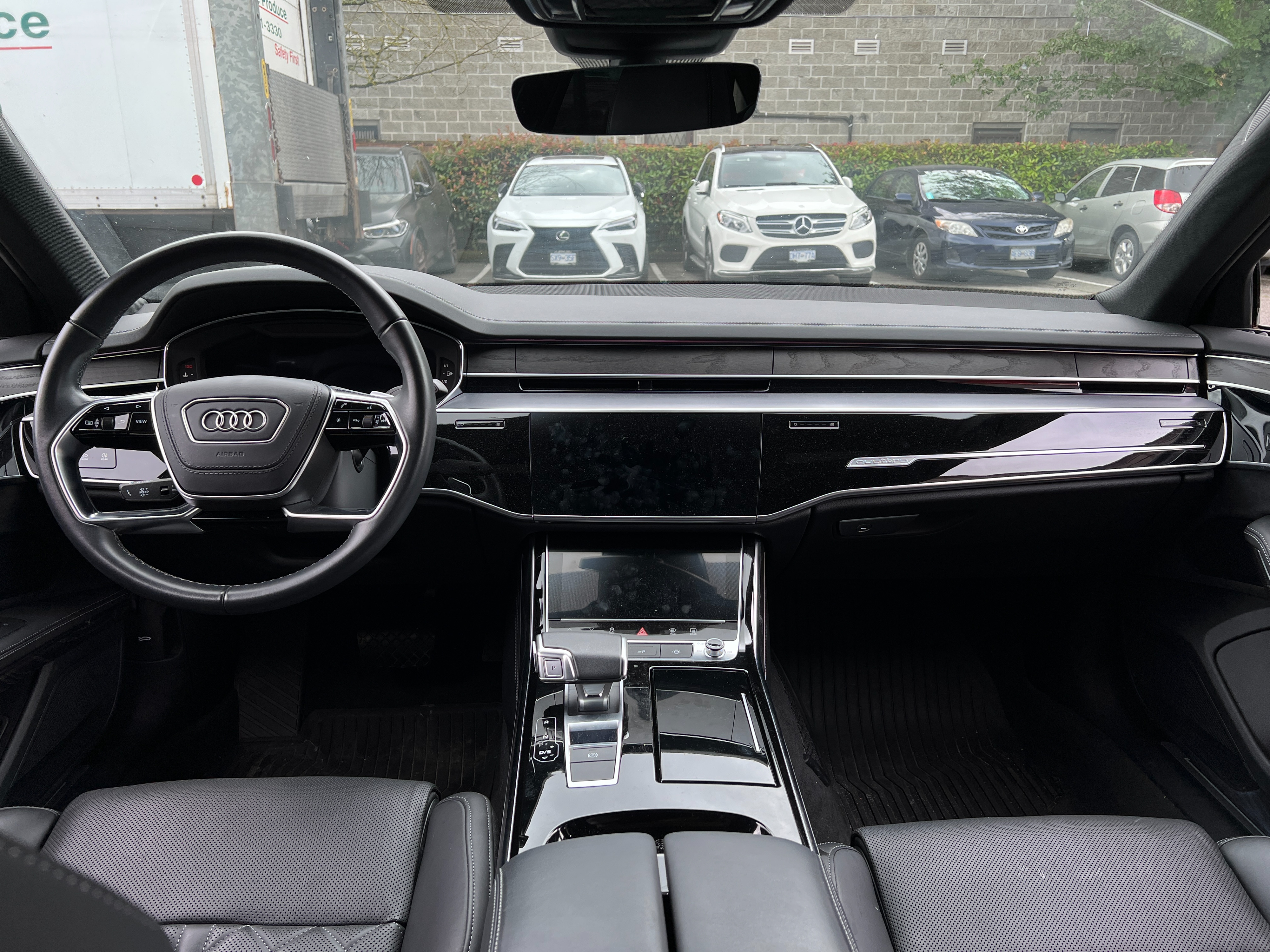 2024 Audi A8L - Image 13