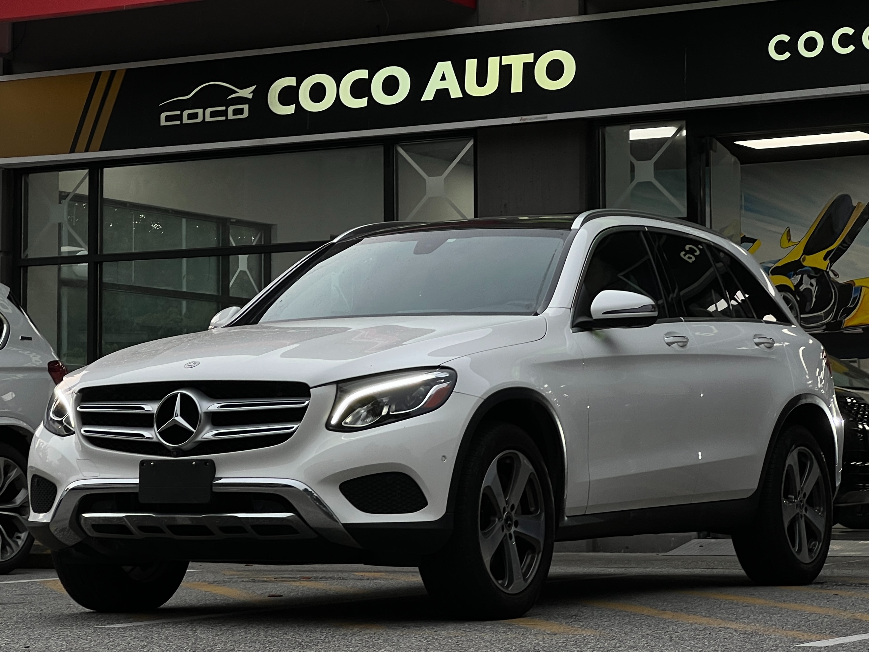 2019 Mercedes-Benz GLC300 - Image 4