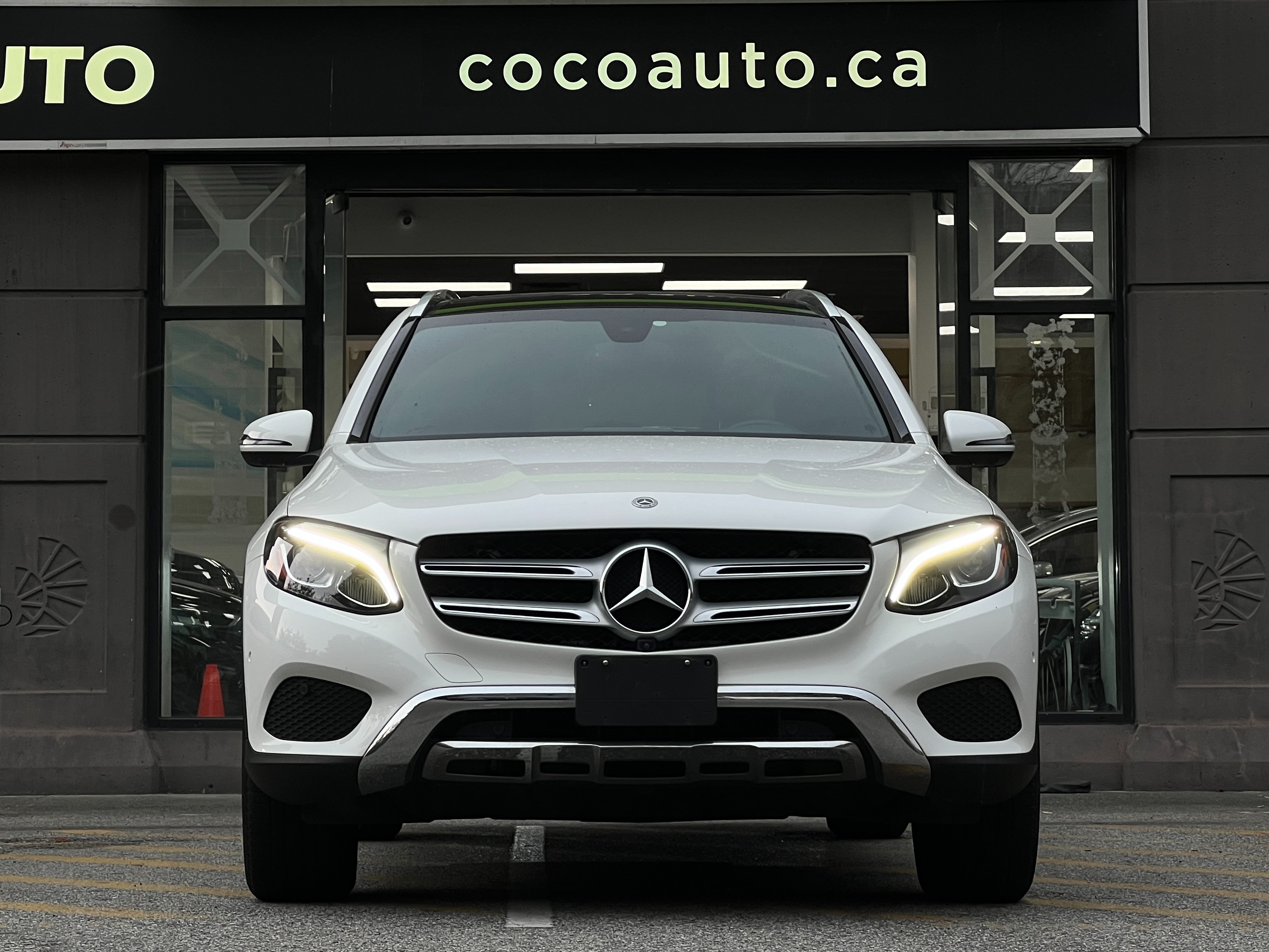 2019 Mercedes-Benz GLC300 - Image 3