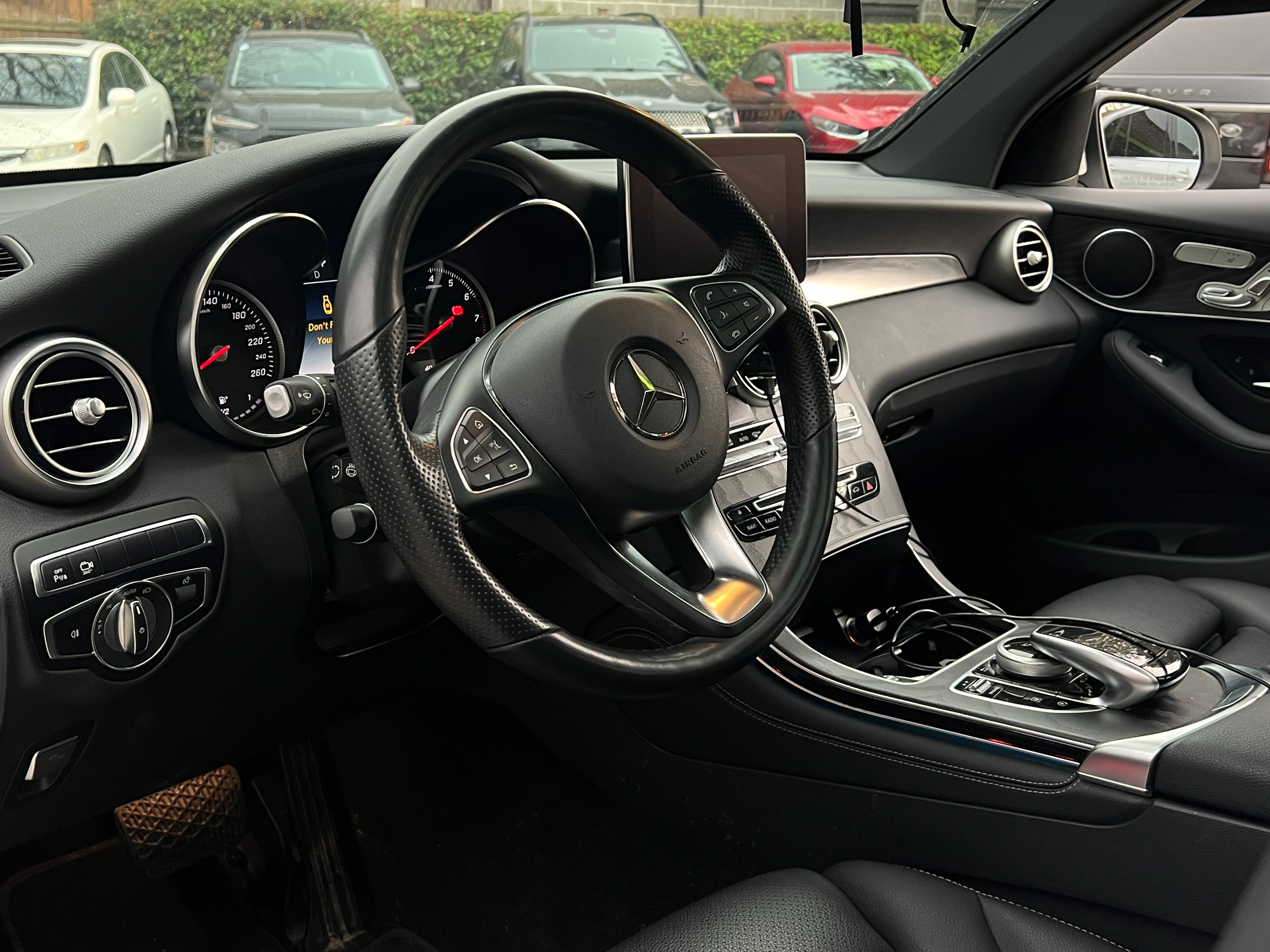 2019 Mercedes-Benz GLC300 - Image 8