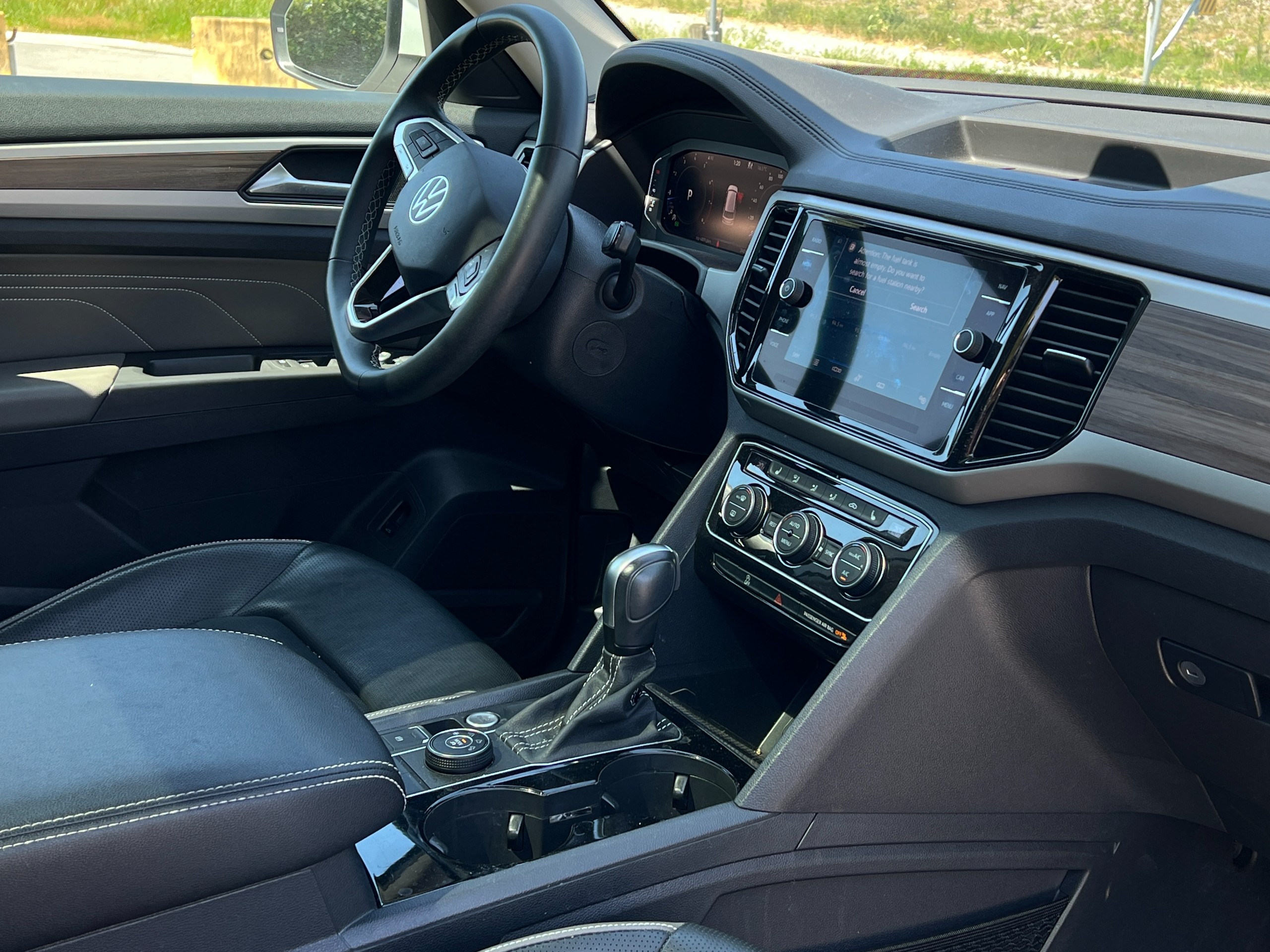 2023 volkswagen atlas sel v6 | one owner | 6 seater - Image 14