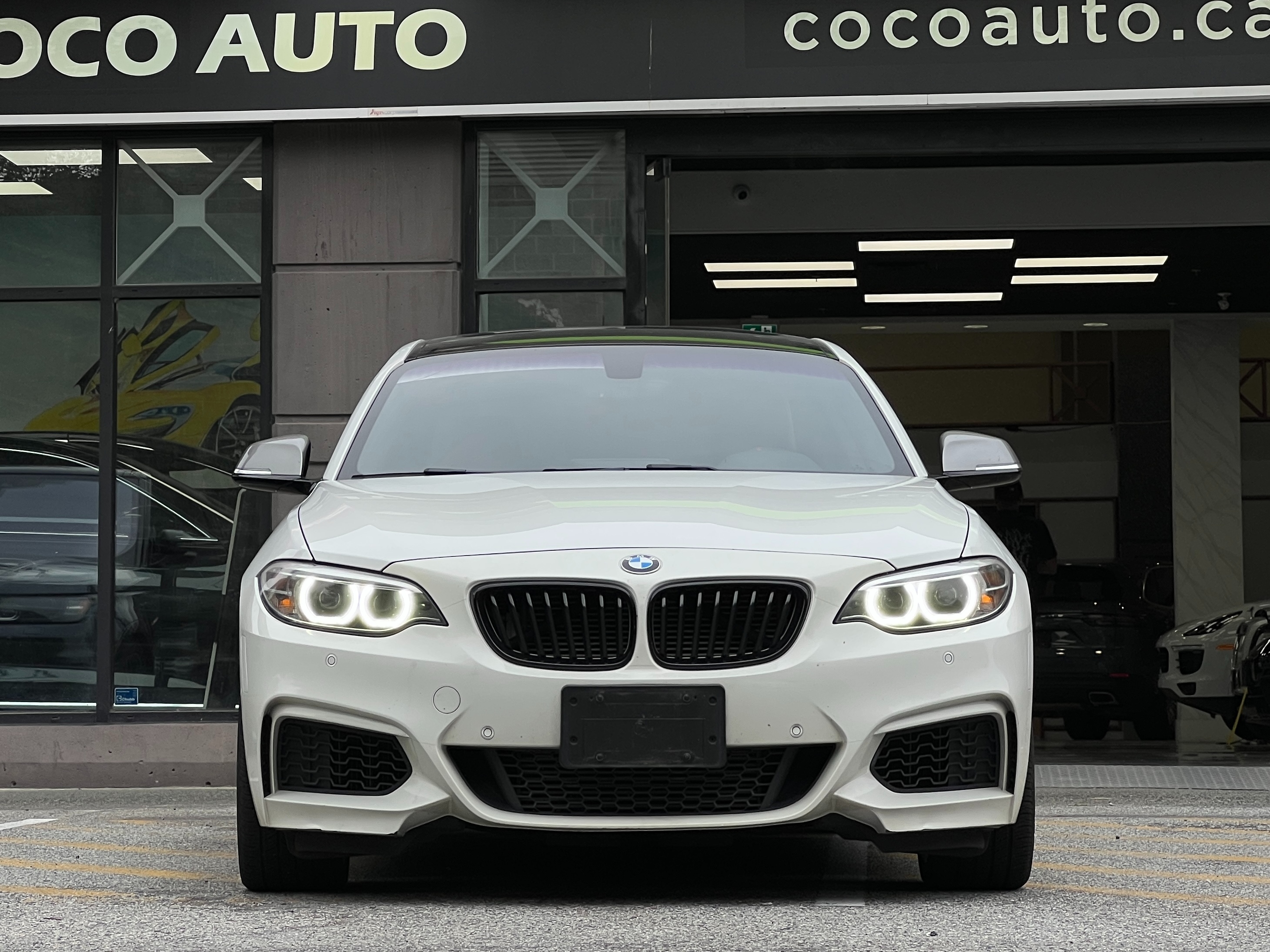 2014 BMW M235i rwd | no accident - Image 3