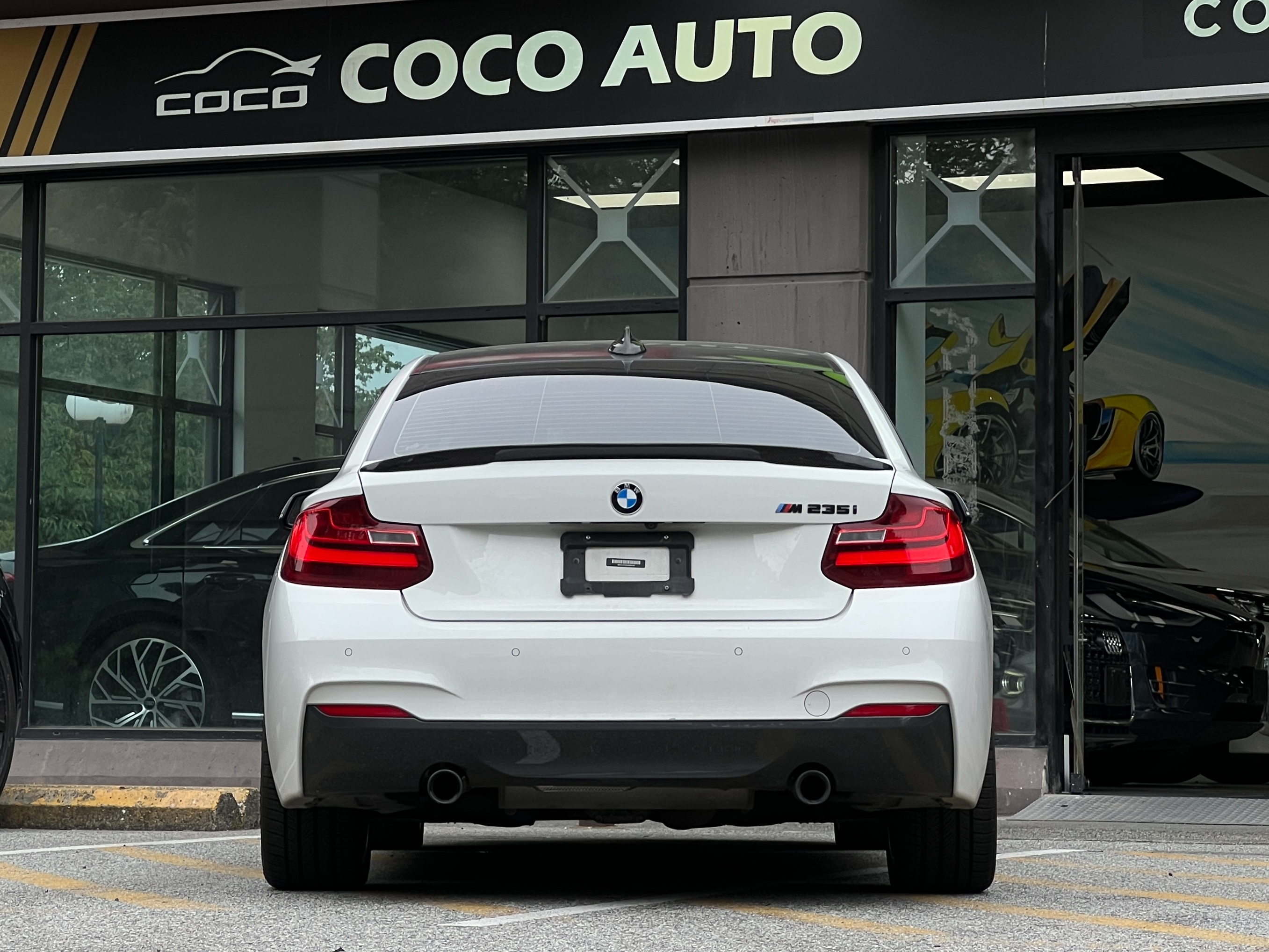 2014 BMW M235i rwd | no accident - Image 5