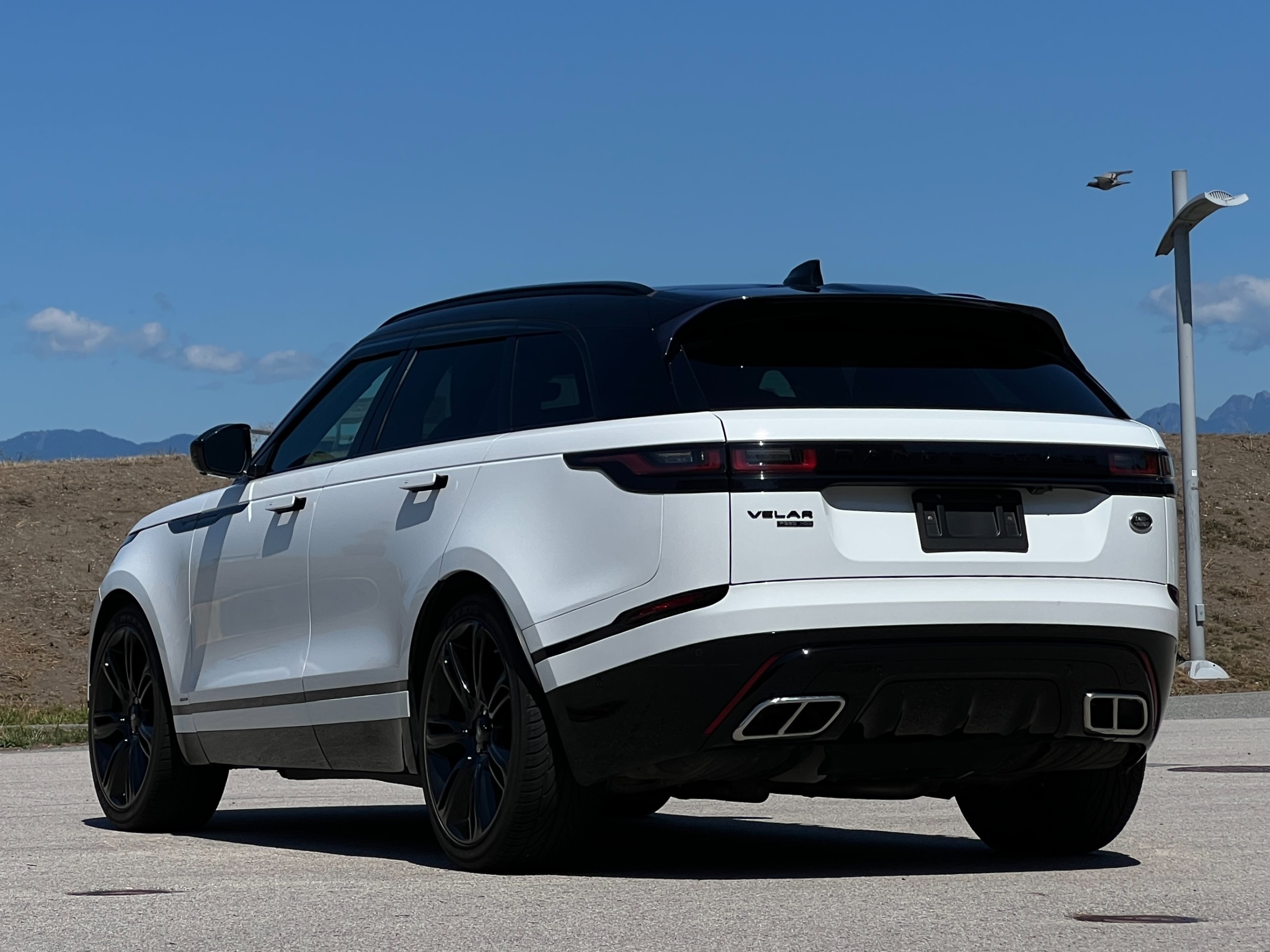2018 Land Rover velar r-dynamic hse | BC Local - Image 6