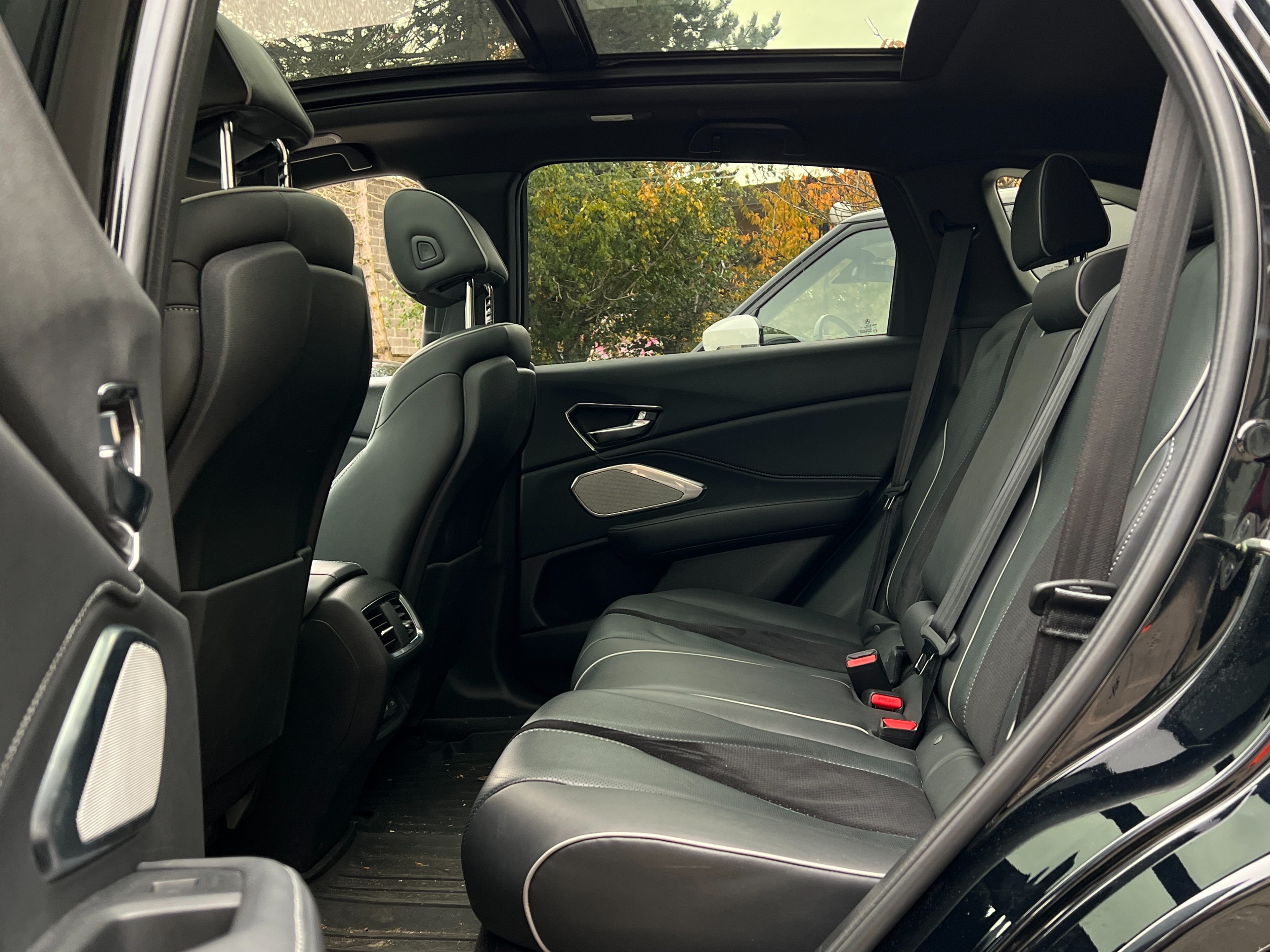 2019 Acura RDX A-spec | bc local | low mileage - Image 16