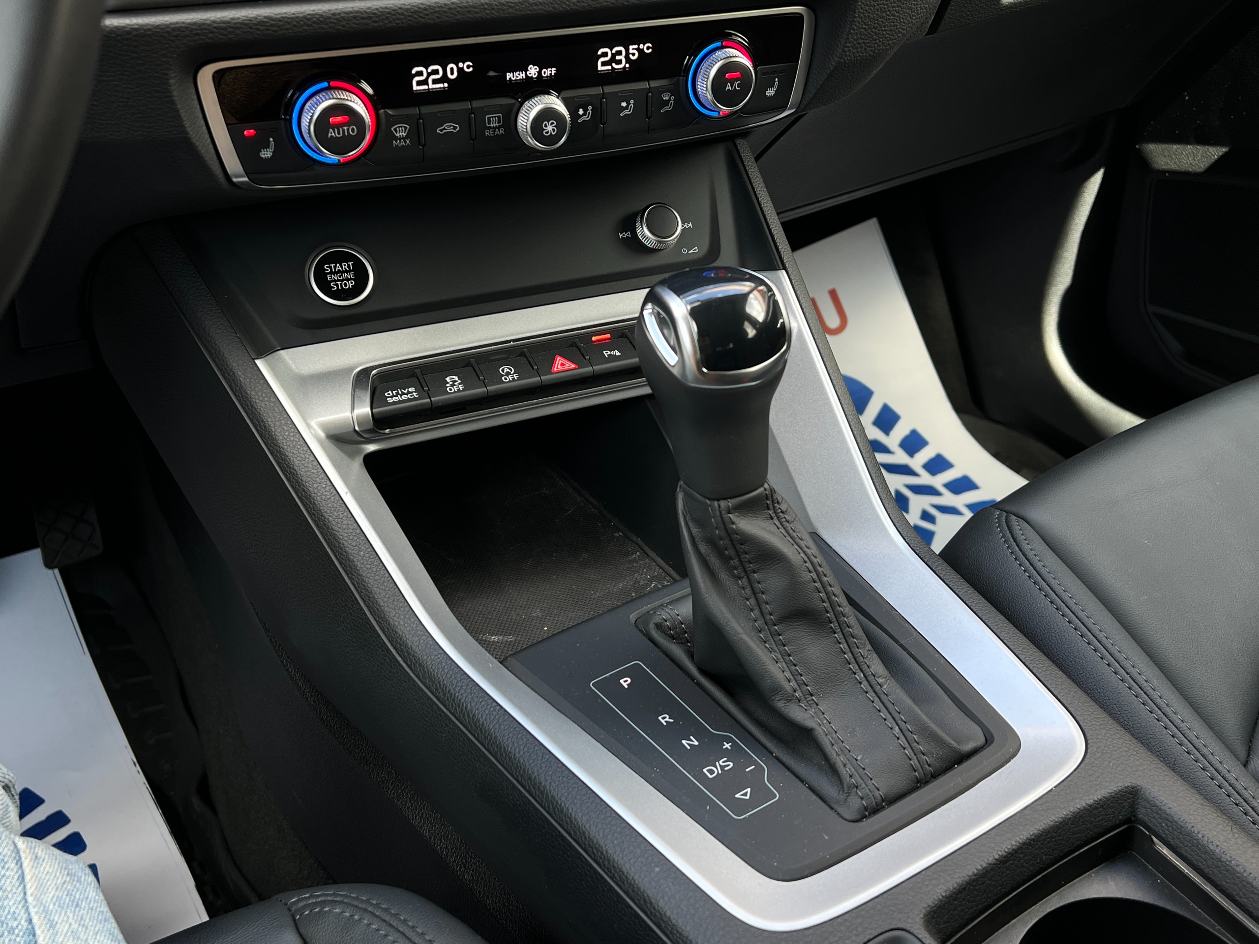 2024 Audi Q3 - Image 12