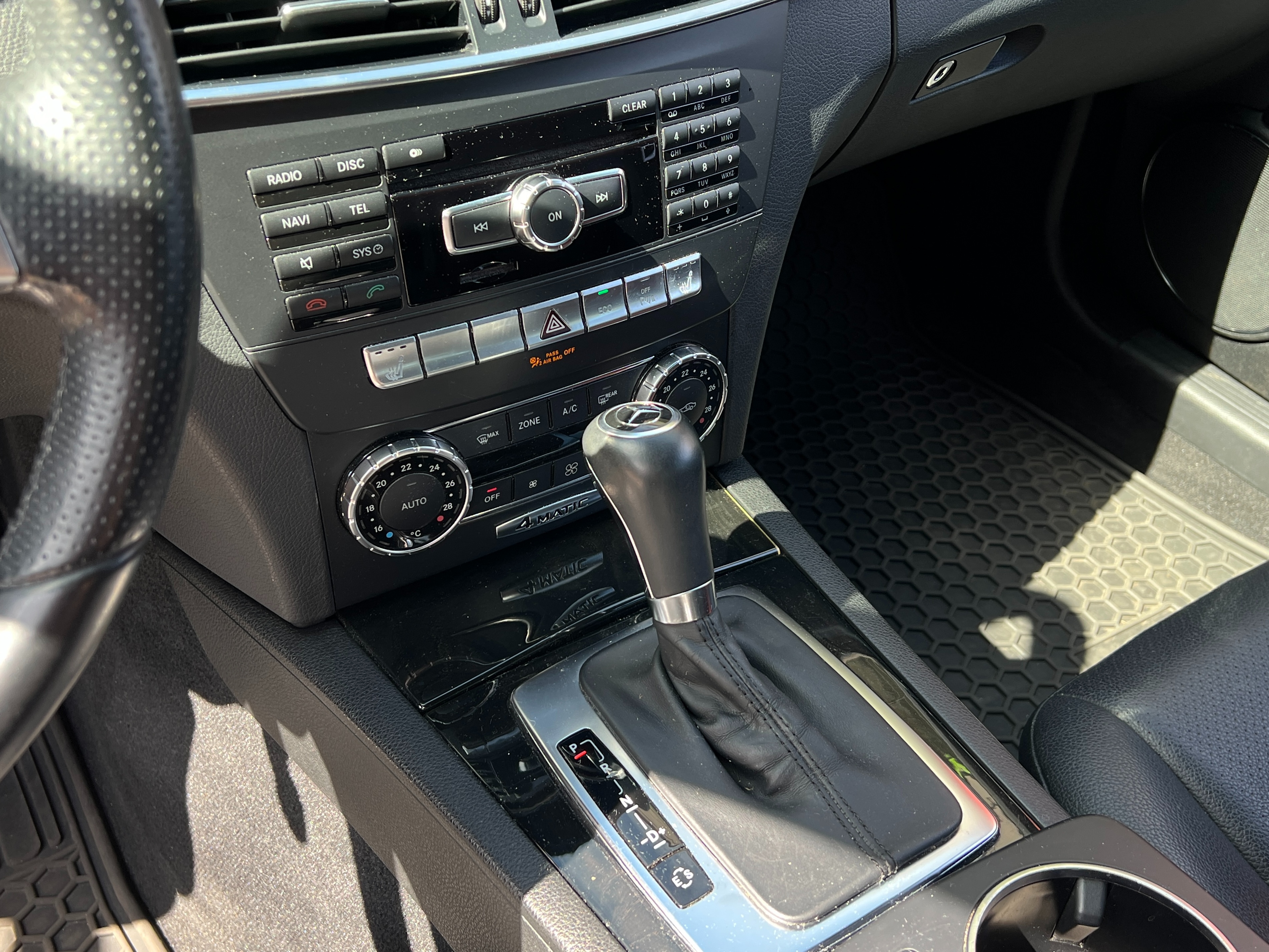 2014 Mercedes-Benz C350 - Image 14