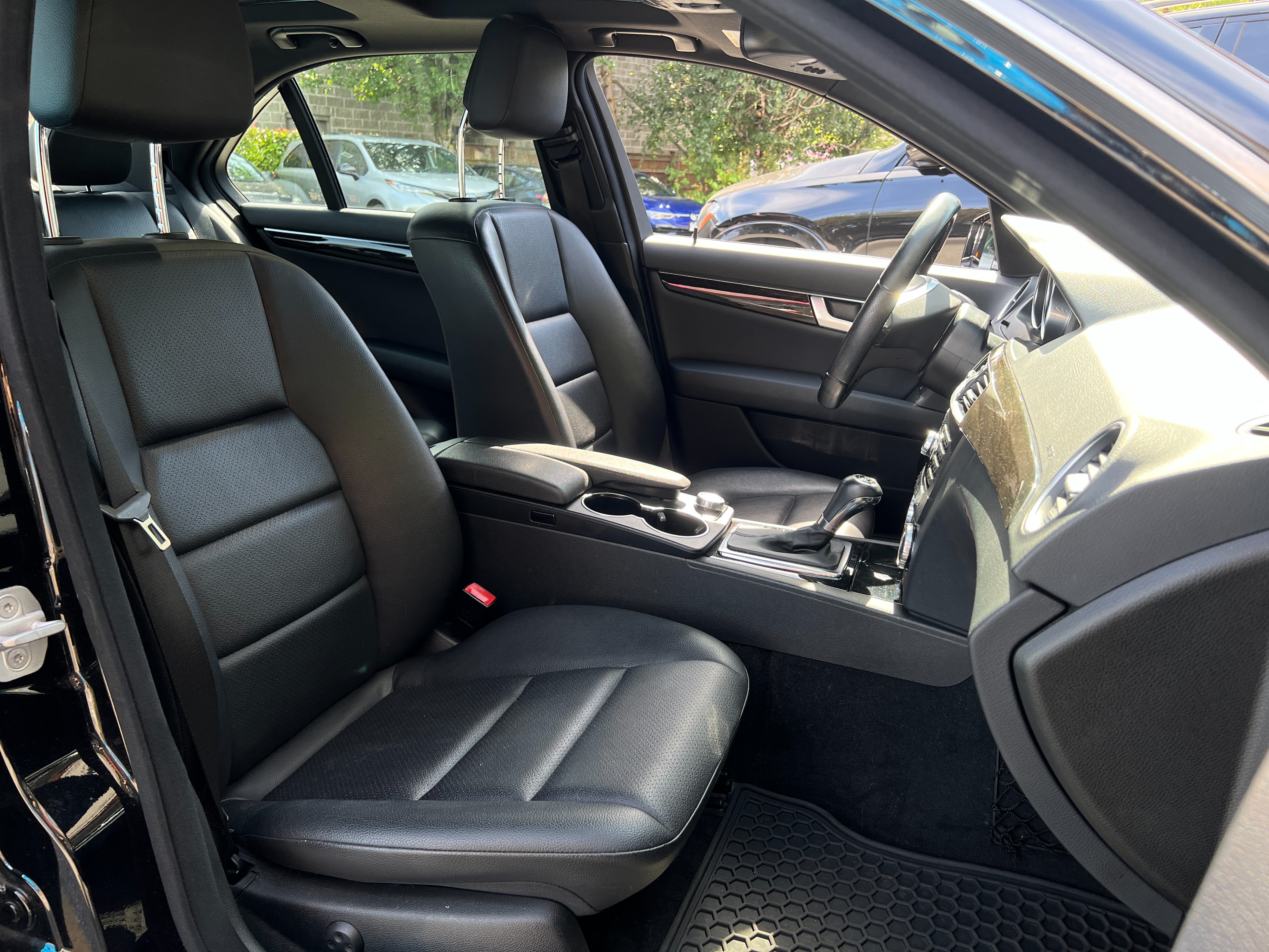 2014 Mercedes-Benz C350 - Image 15